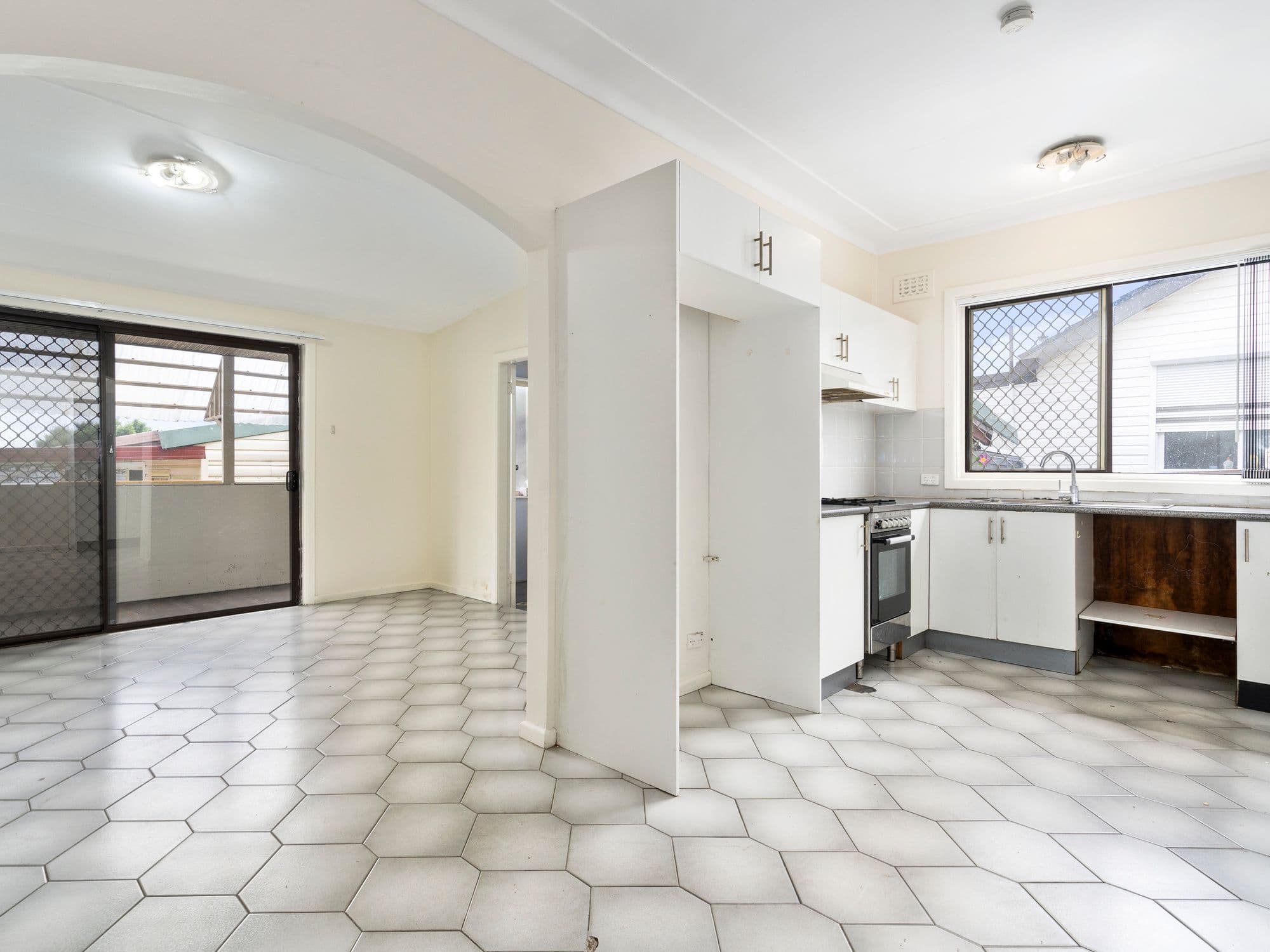 9 Byrd Street, Canley Heights NSW 2166, Canley Heights - Thumbnail 2