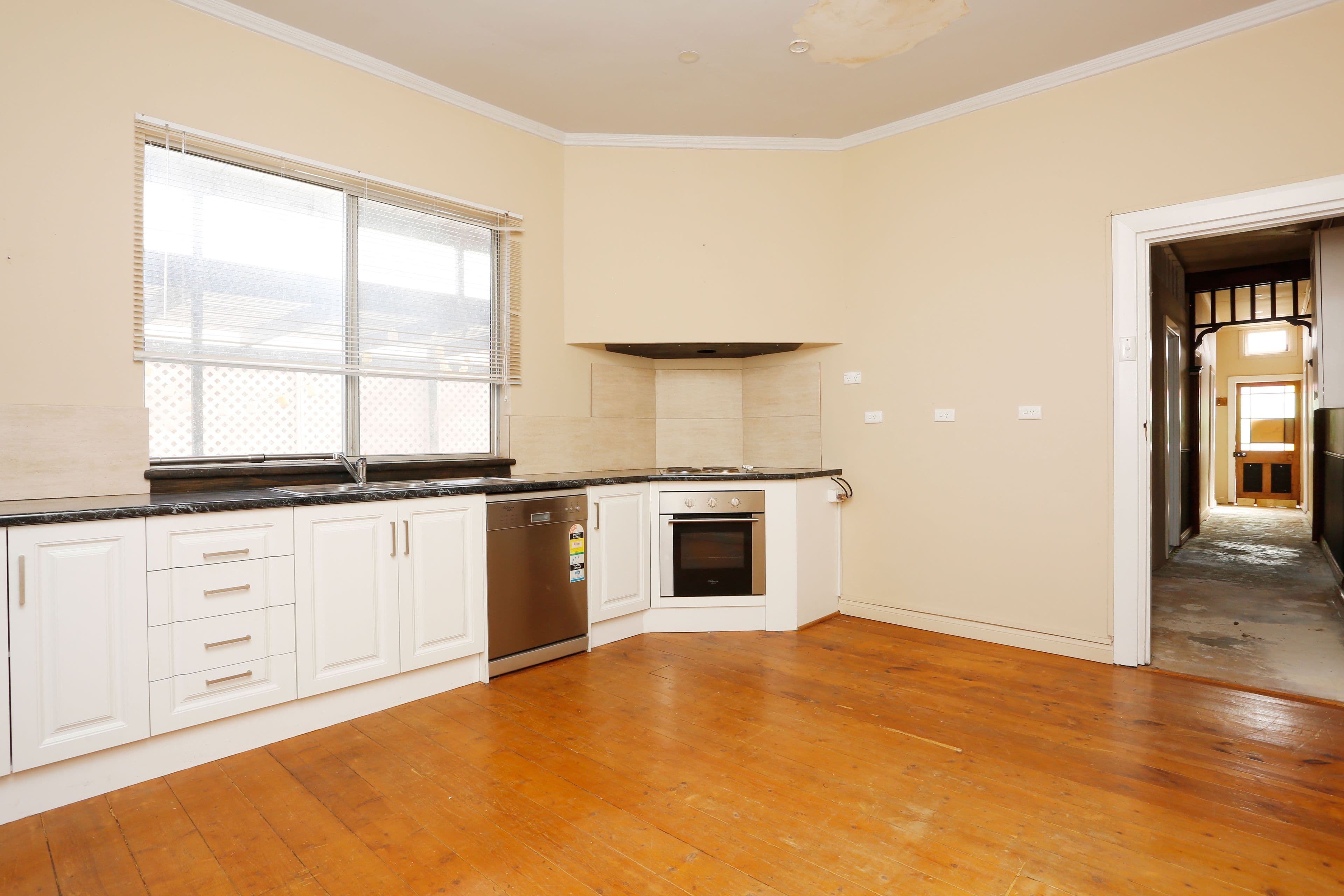 31 Fisher Street, Balaklava SA 5461, Balaklava - Thumbnail 3