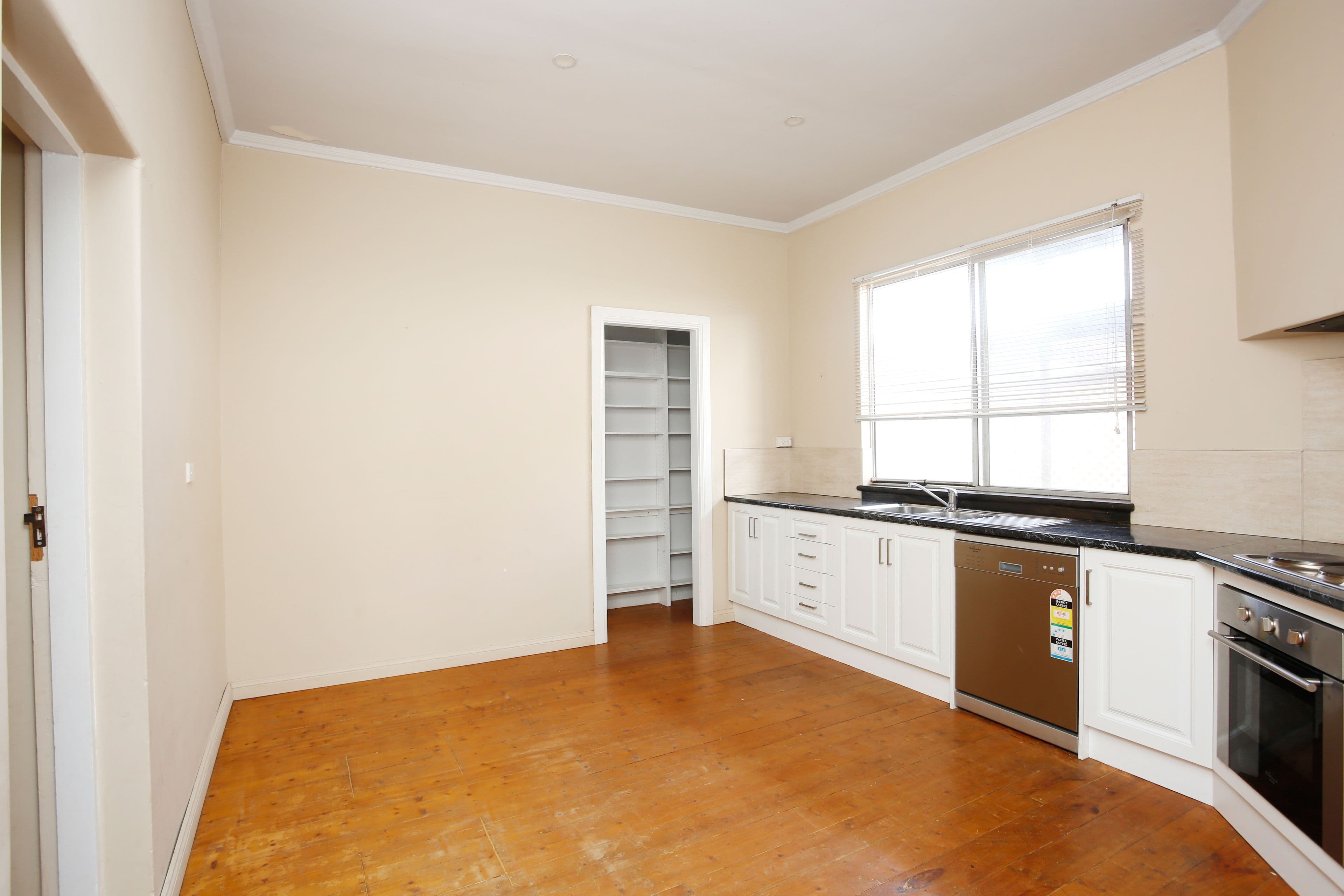 31 Fisher Street, Balaklava SA 5461, Balaklava - Thumbnail 4