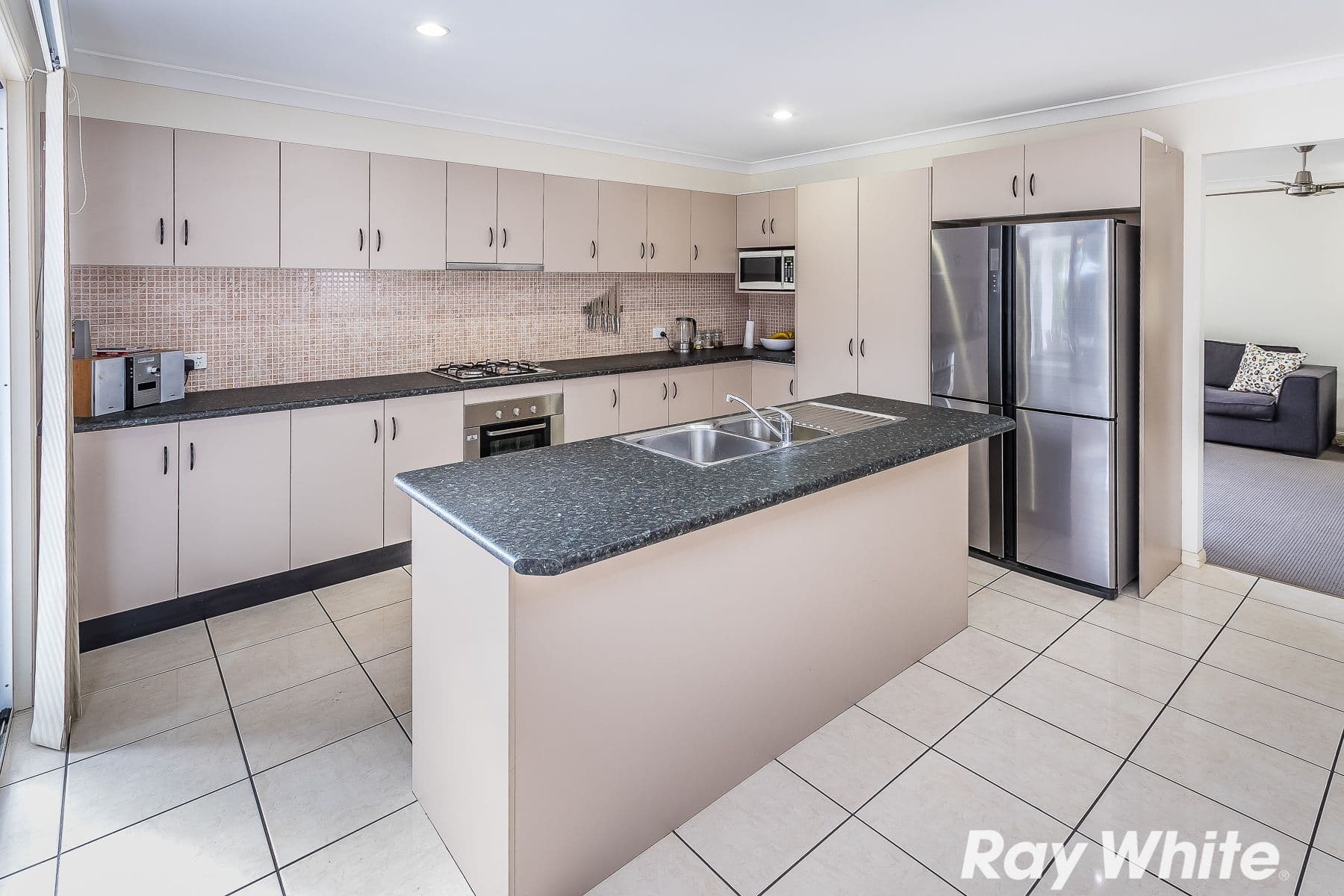9 Bolte Crescent, Kallangur QLD 4503, Kallangur - Thumbnail 4