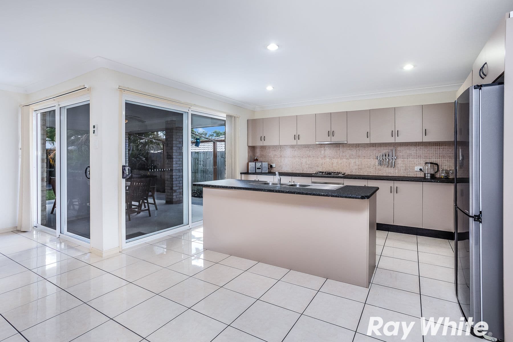 9 Bolte Crescent, Kallangur QLD 4503, Kallangur - Thumbnail 6