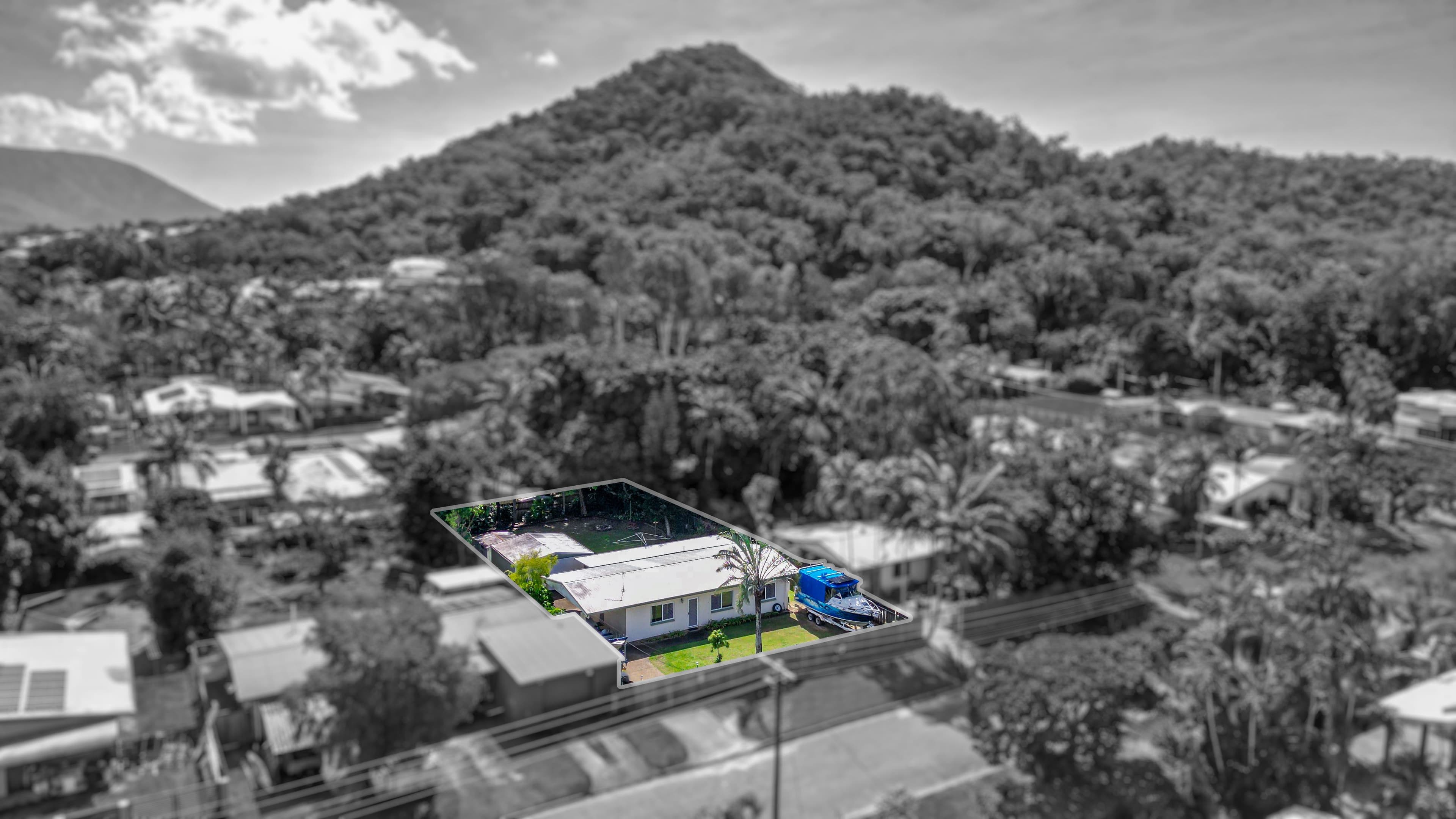 11 Warrnambool Street, Trinity Park QLD 4879, Trinity Park - Thumbnail 2