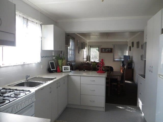 103 Charles Street, ROMA QLD 4455, Roma - Thumbnail 2