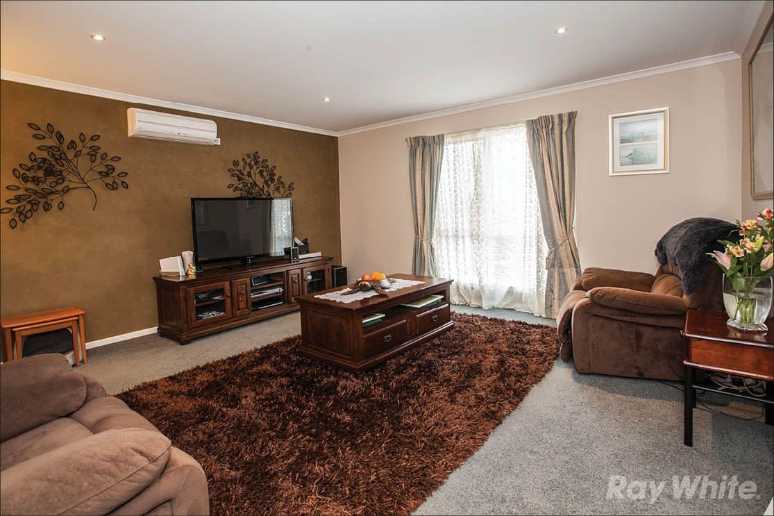 5 Rolls Court, Glen Waverley VIC 3150, Glen Waverley - Thumbnail 2