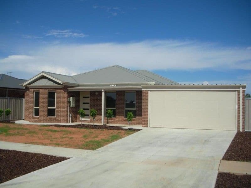 4 Anne Cox Drive, RED CLIFFS VIC 3496, Red Cliffs - Image 1