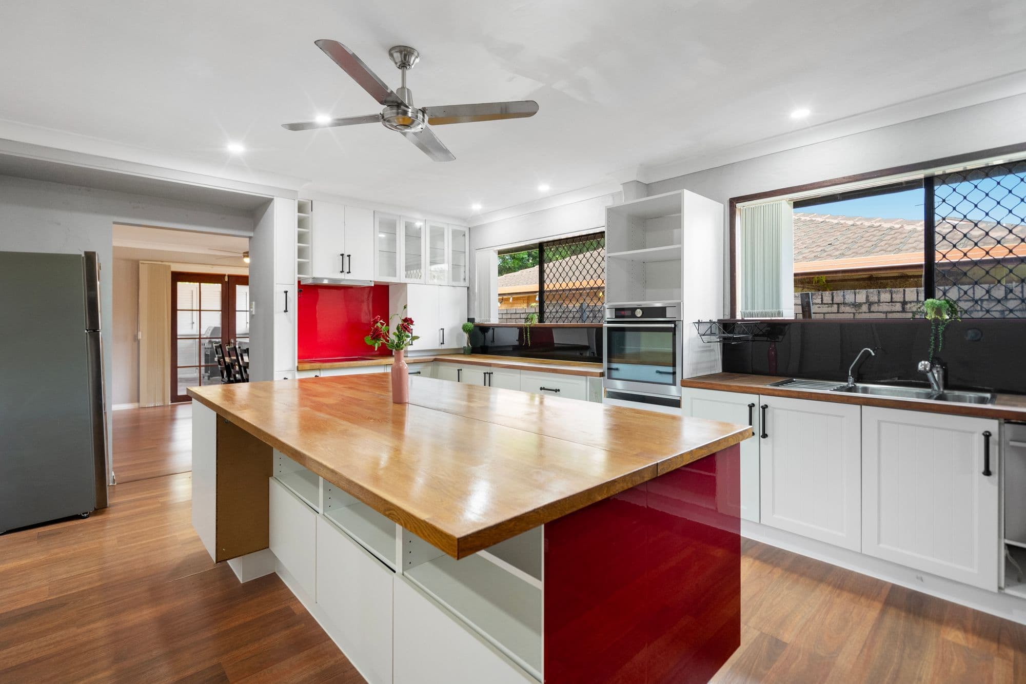 12 Onak Crescent, Springwood QLD 4127, Springwood - Thumbnail 2