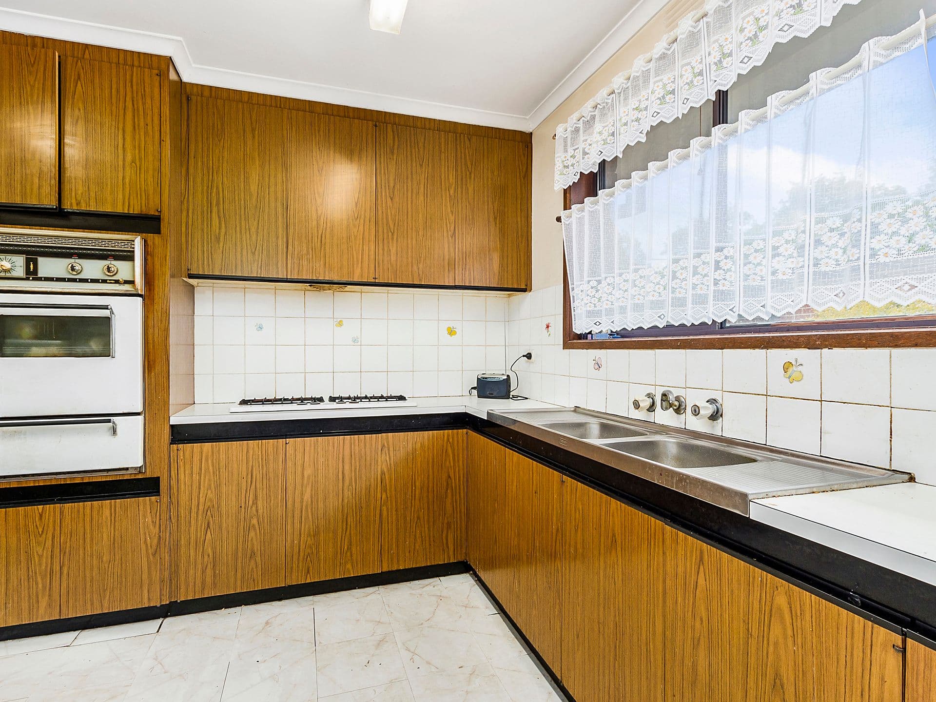 6 Devon Street, Box Hill South VIC 3128, Box Hill South - Thumbnail 4