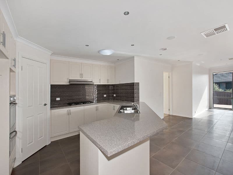 14 Sugargum Drive, DOREEN VIC 3754, Doreen - Thumbnail 4