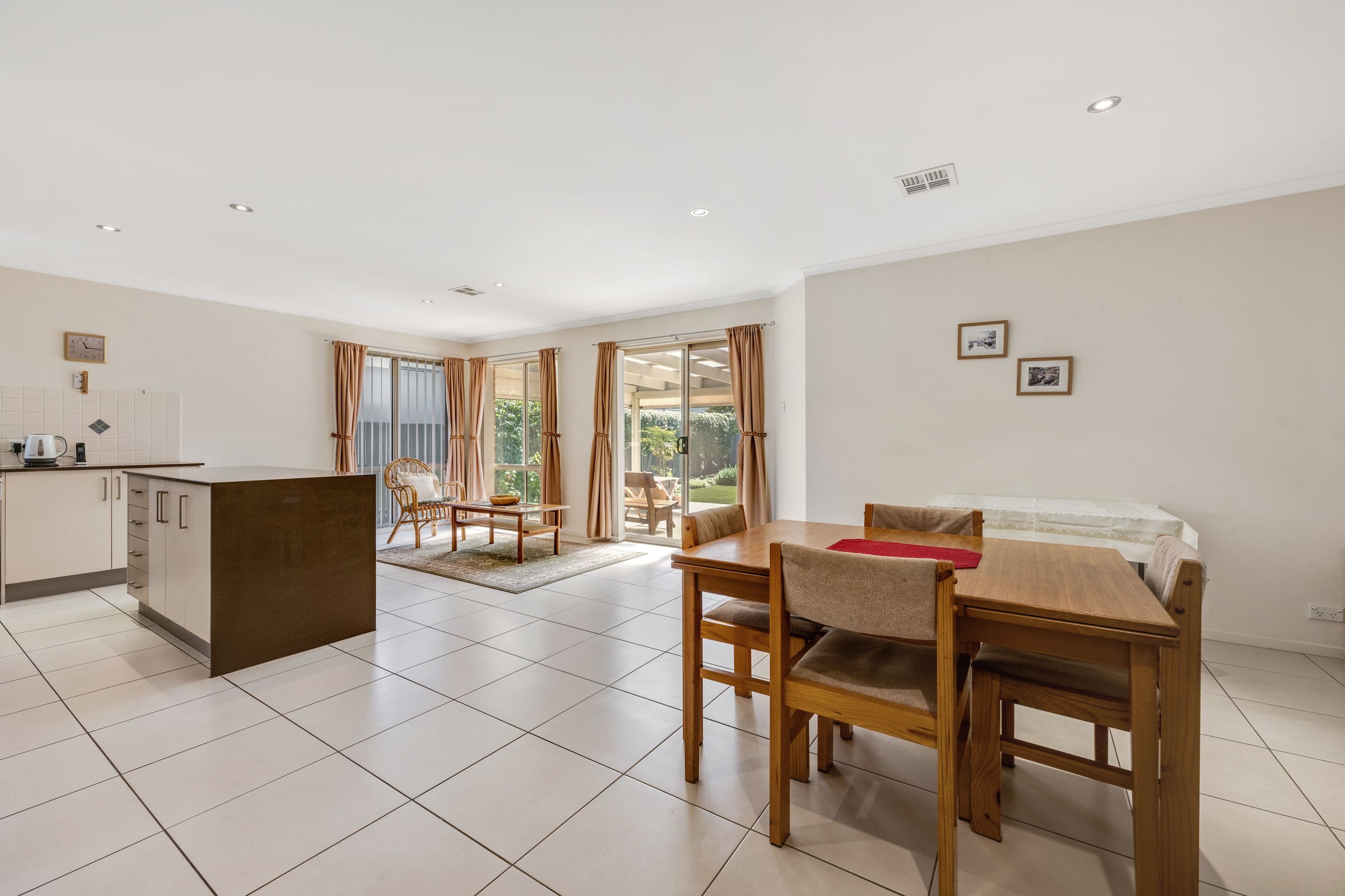 16 Eldorado Street, Harrison ACT 2914, Harrison - Thumbnail 8