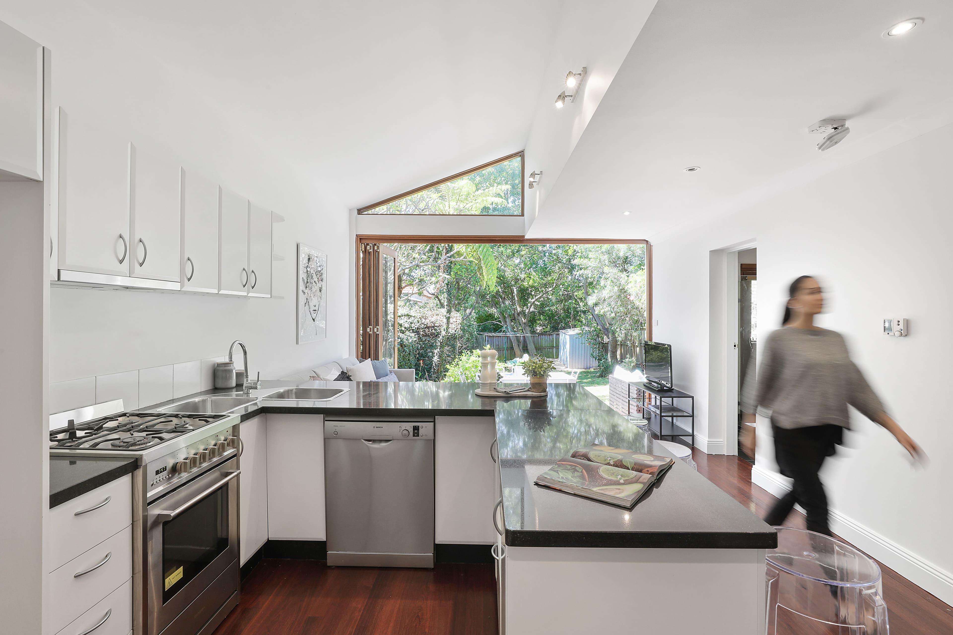 137 Cavendish Street, Stanmore - Thumbnail 7