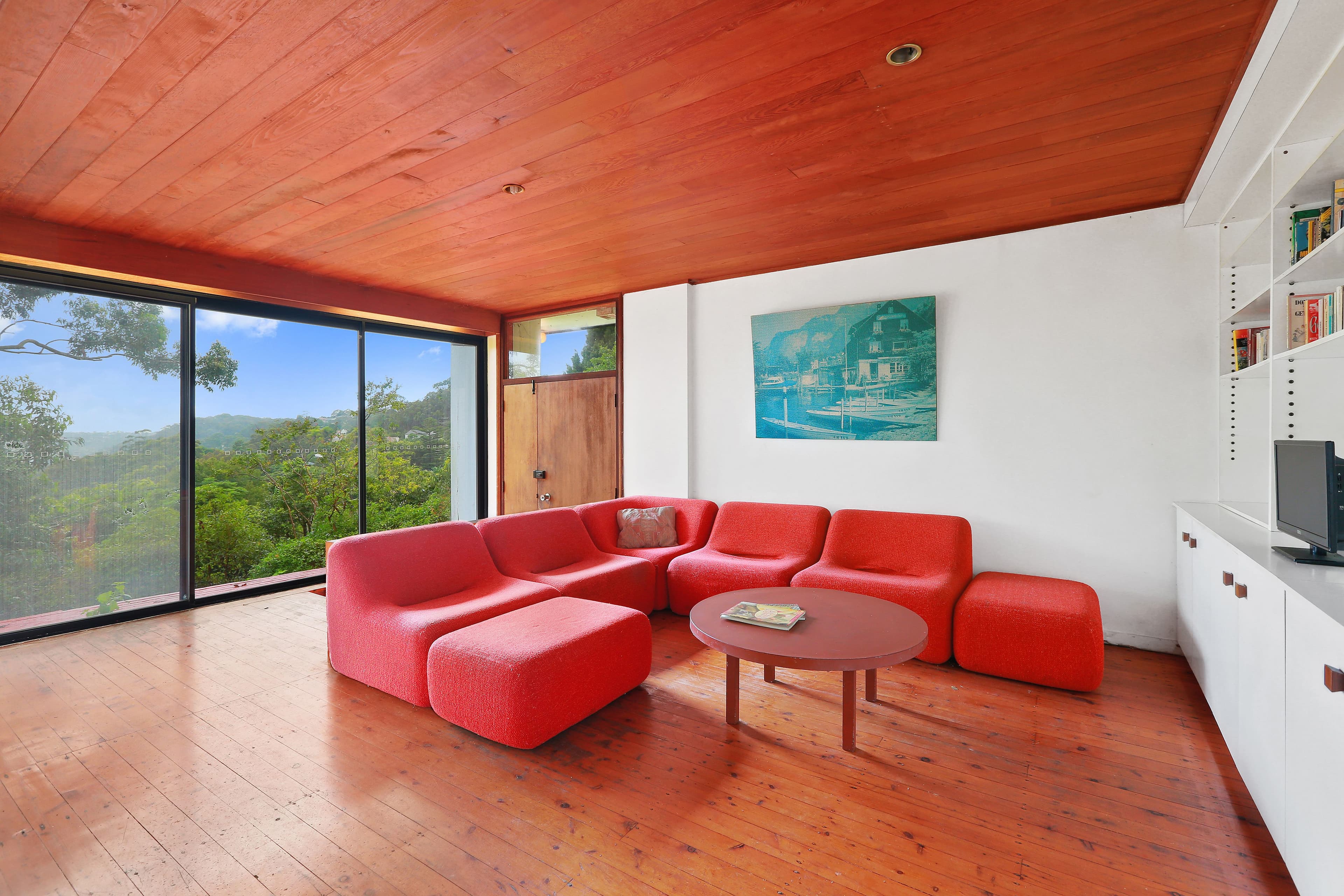 276 Eastern Valley Way, Middle Cove - Thumbnail 2