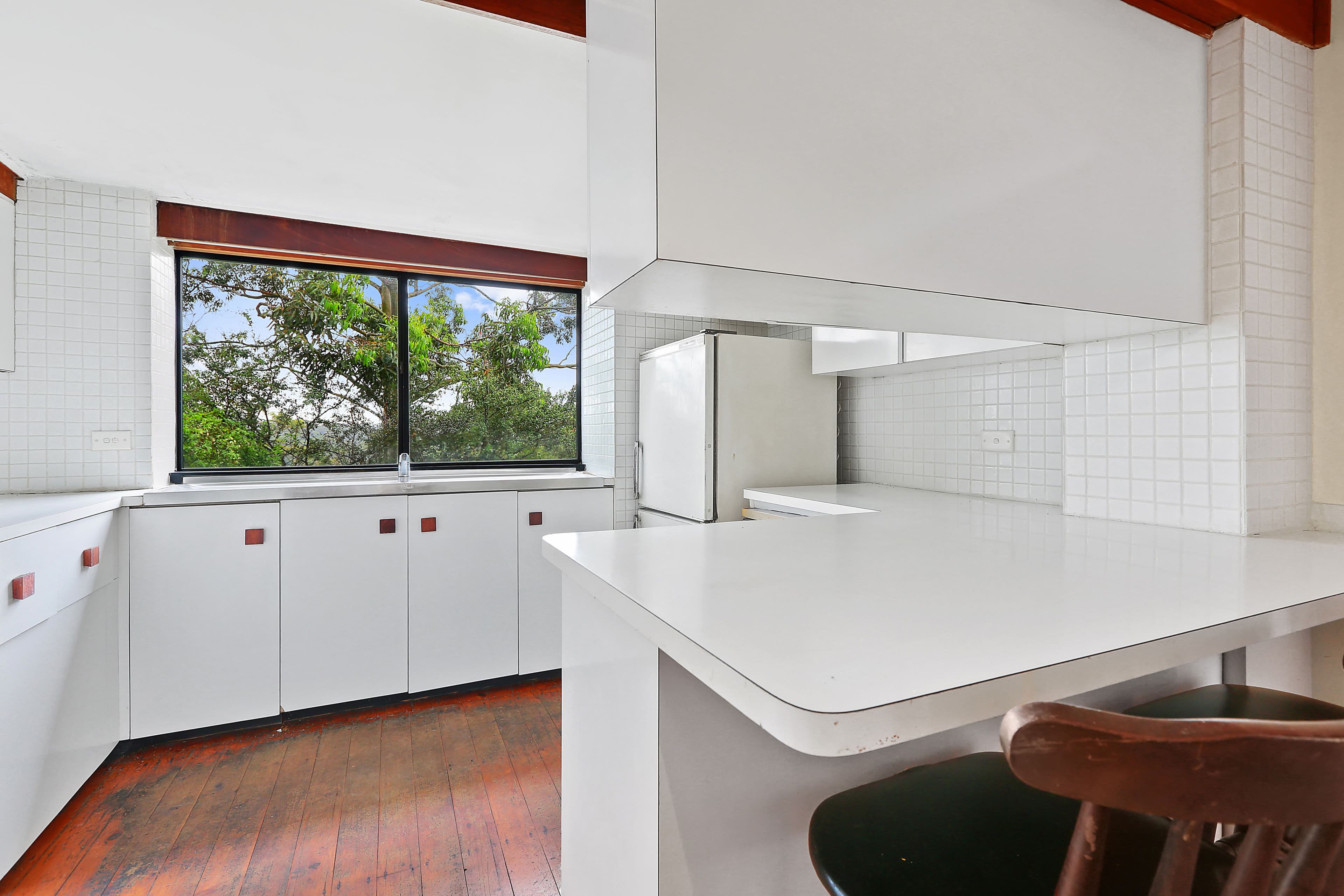 276 Eastern Valley Way, Middle Cove - Thumbnail 4