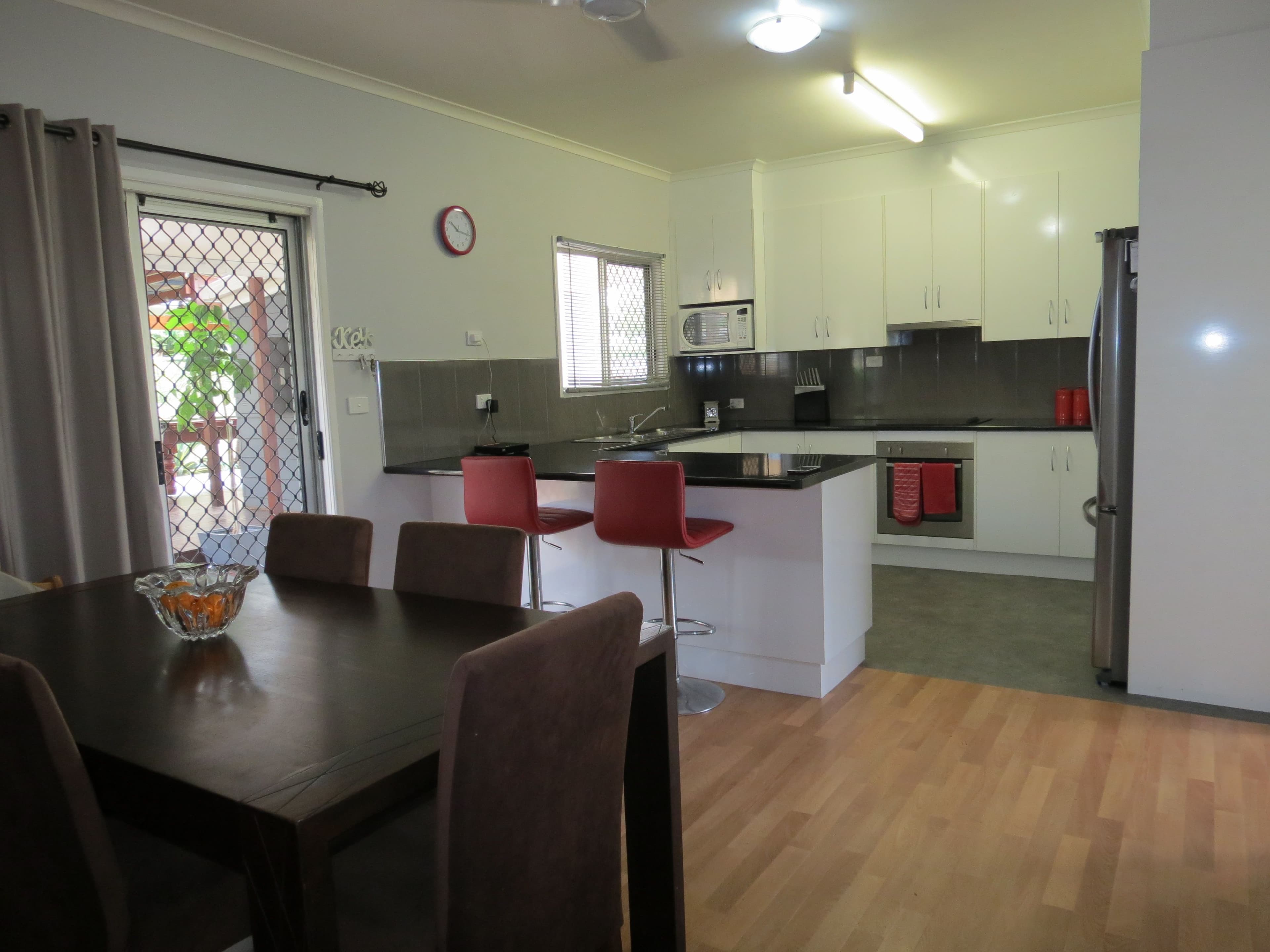 17 Garnet Street, Emerald QLD 4720, Emerald - Thumbnail 3