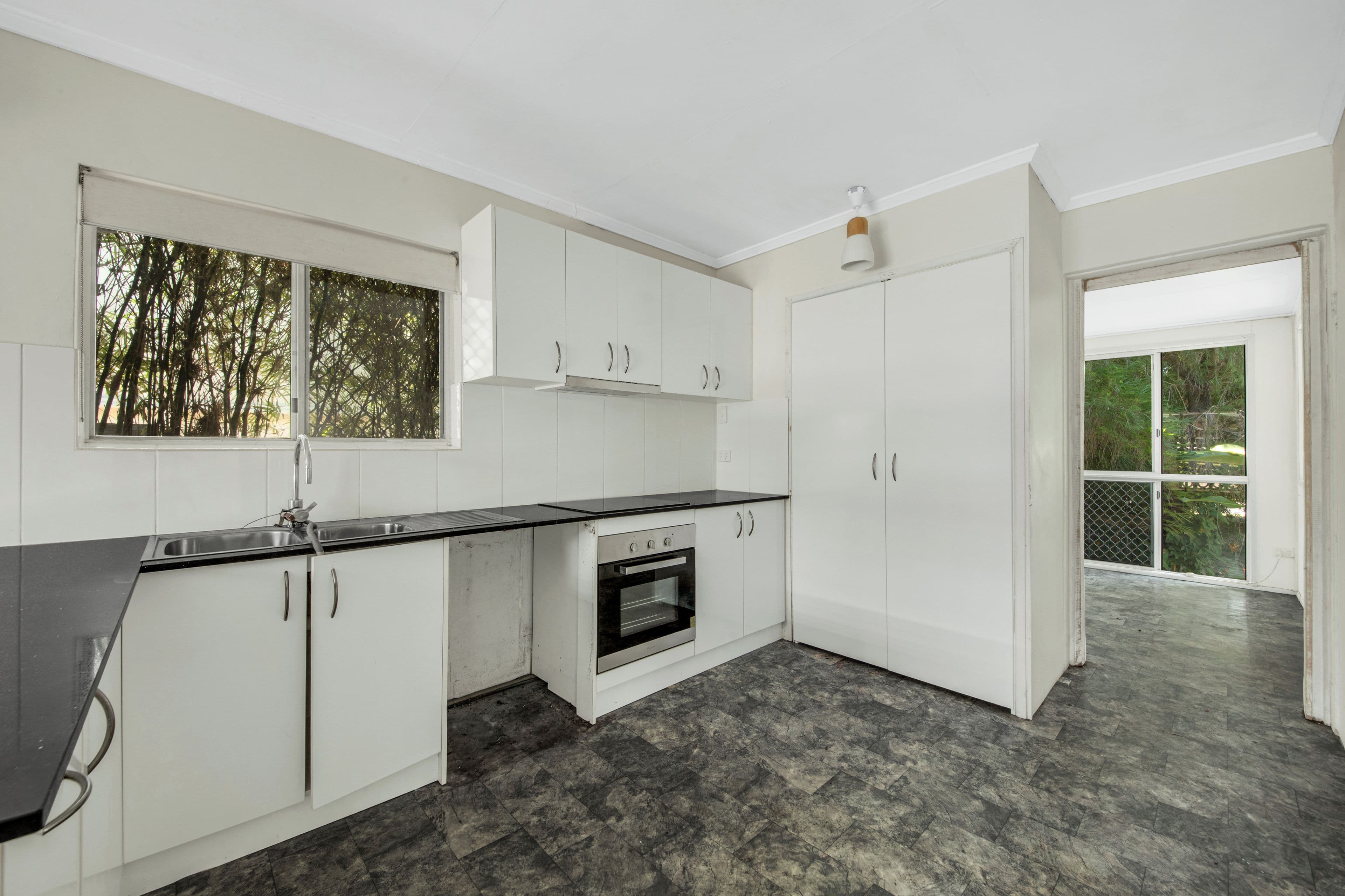 5 Alfred Street, Tannum Sands QLD 4680, Tannum Sands - Thumbnail 4
