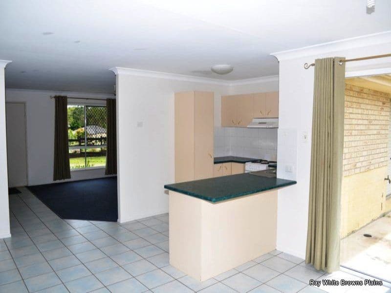 34 Capricorn Avenue, CRESTMEAD QLD 4132, Crestmead - Thumbnail 2