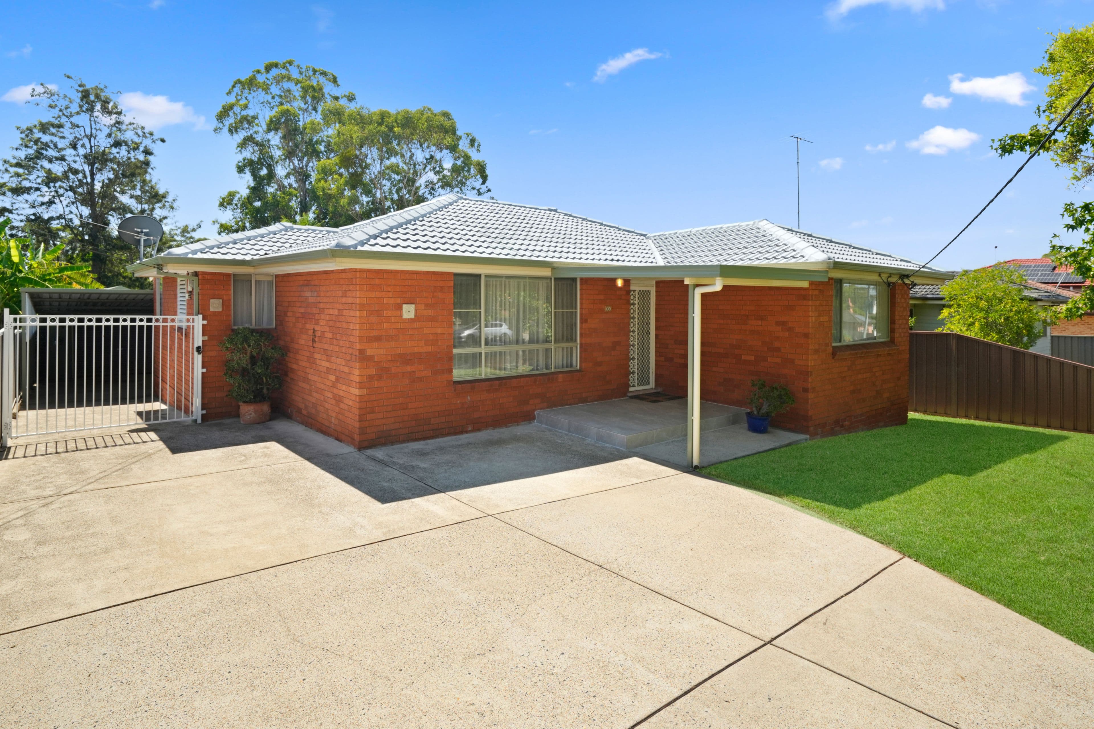 23 Wollybutt Road, Engadine, Rooty Hill - Thumbnail 2