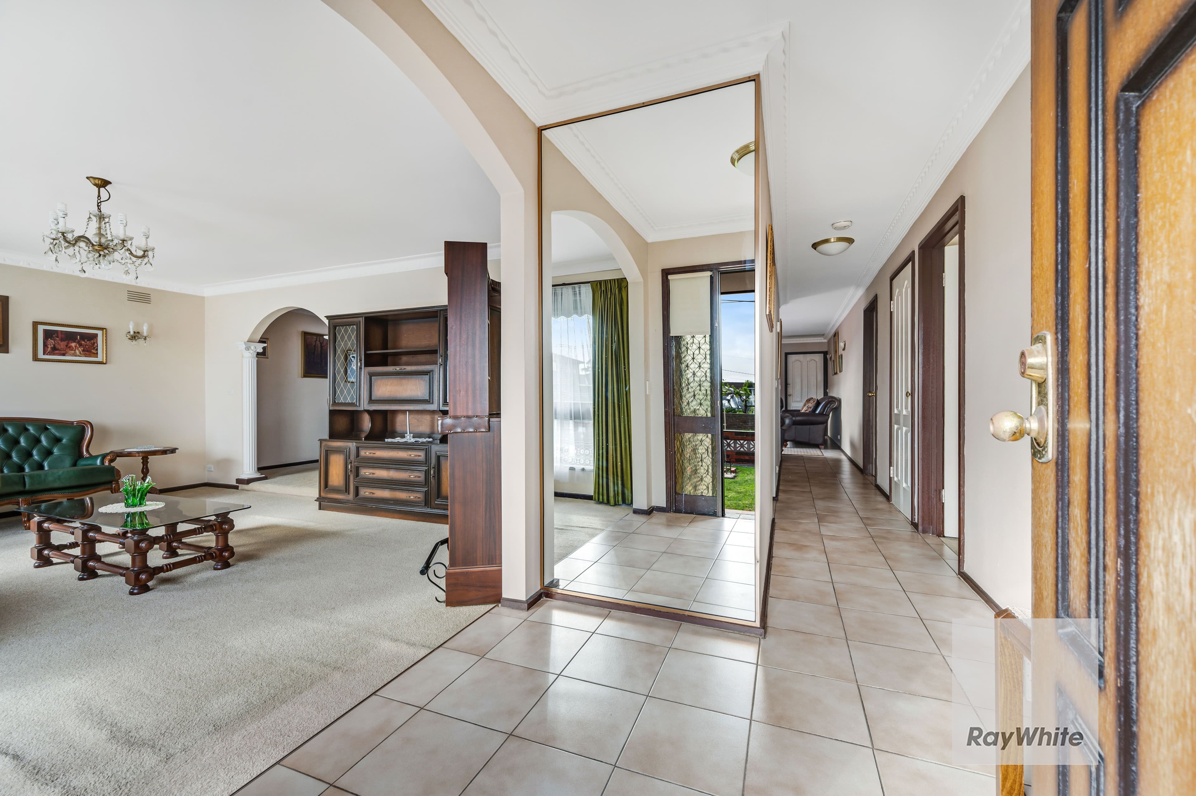 38 Henley Drive, Gladstone Park VIC 3043, Gladstone Park - Thumbnail 3