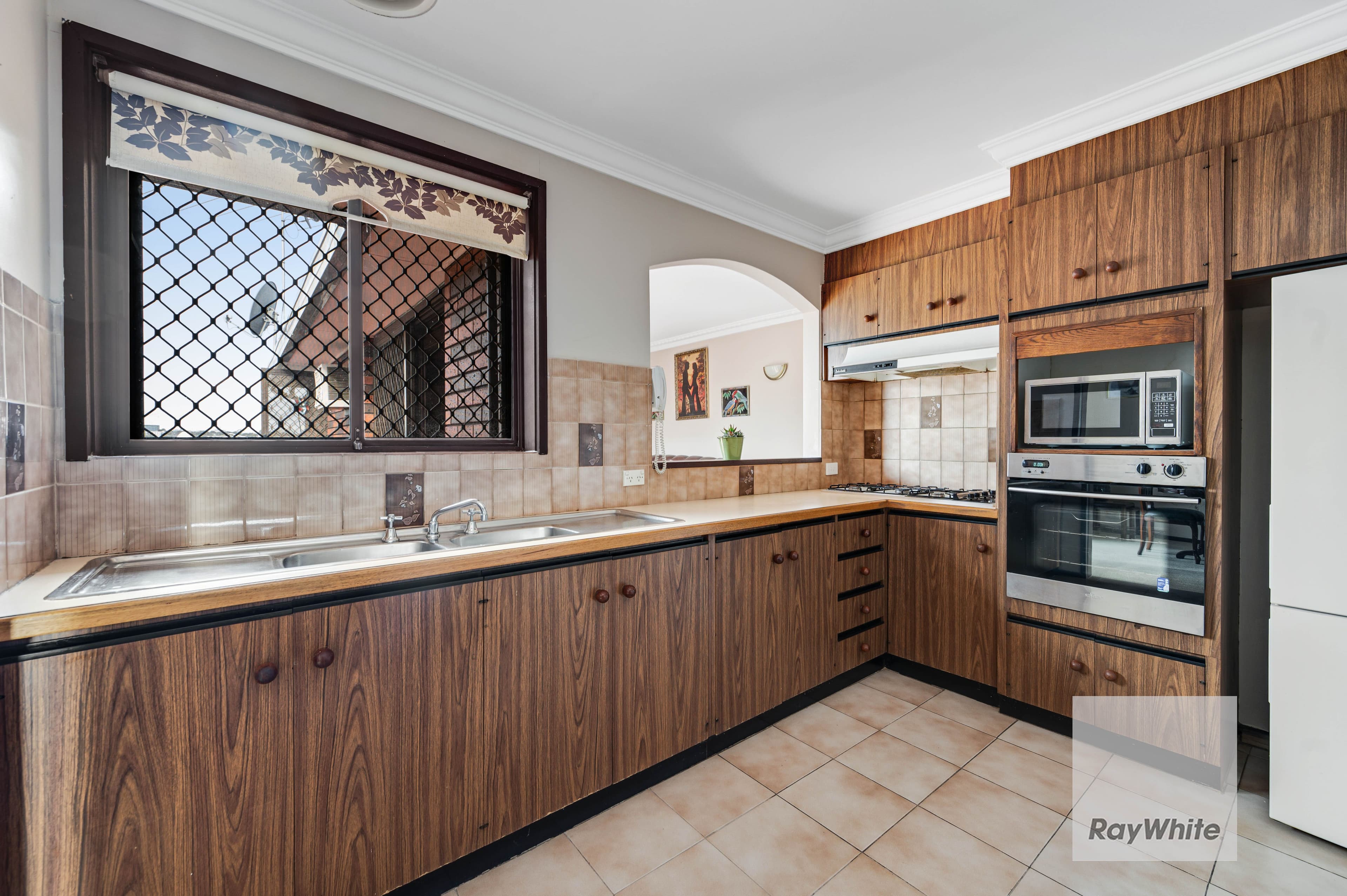 38 Henley Drive, Gladstone Park VIC 3043, Gladstone Park - Thumbnail 8