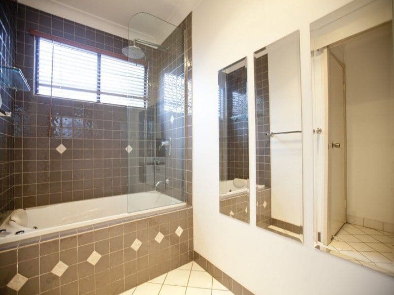 183 Denham Street, THE RANGE QLD 4700, The Range - Thumbnail 8