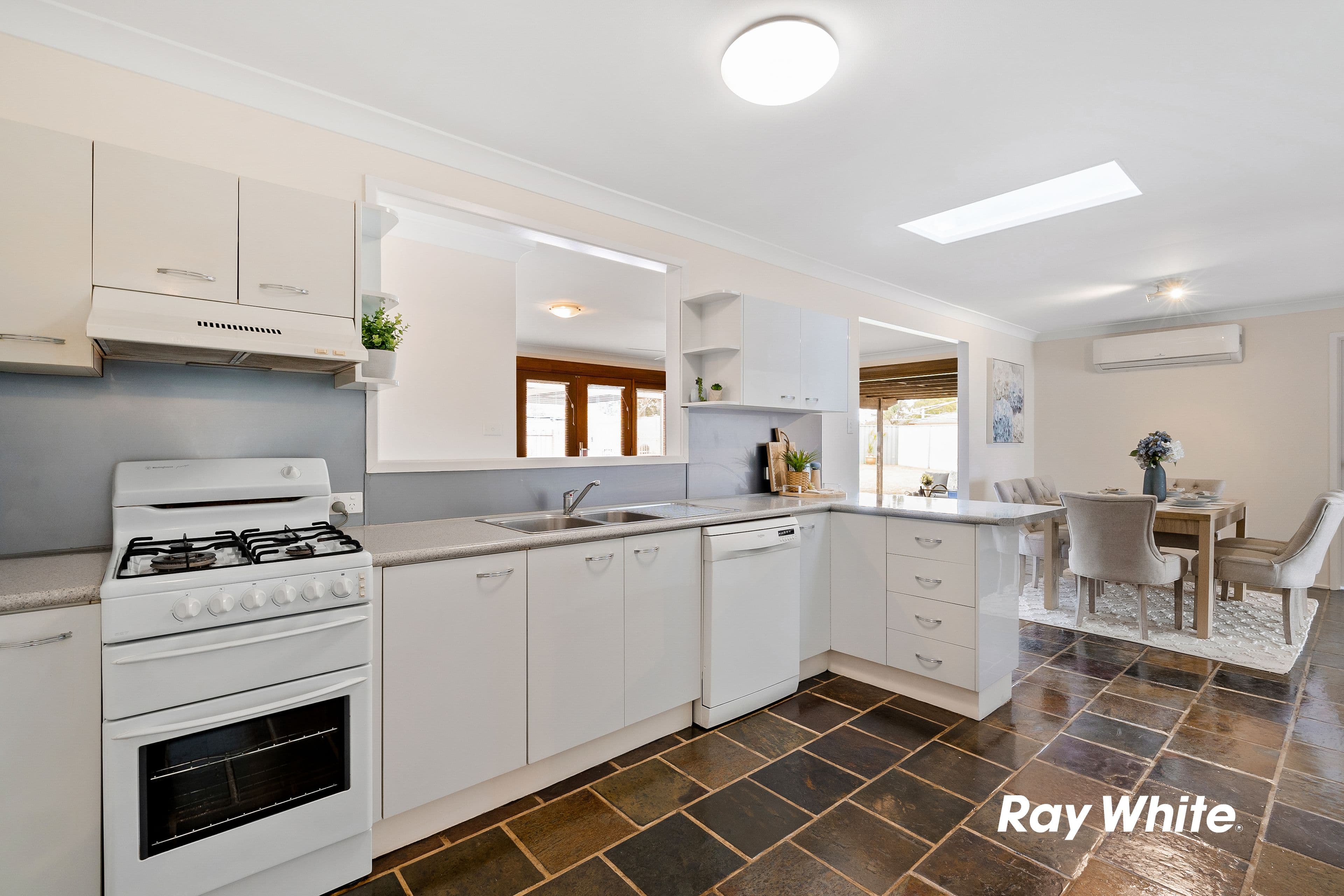 5 Pisa Place, Plumpton NSW 2761, Plumpton - Thumbnail 4