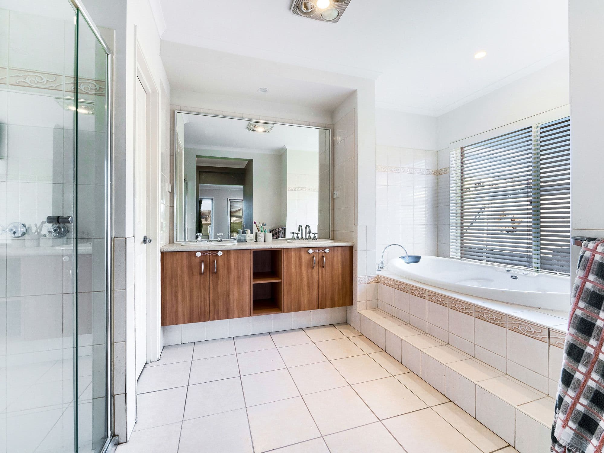 16 THE BELFRY, Cranbourne VIC 3977, Cranbourne - Thumbnail 3