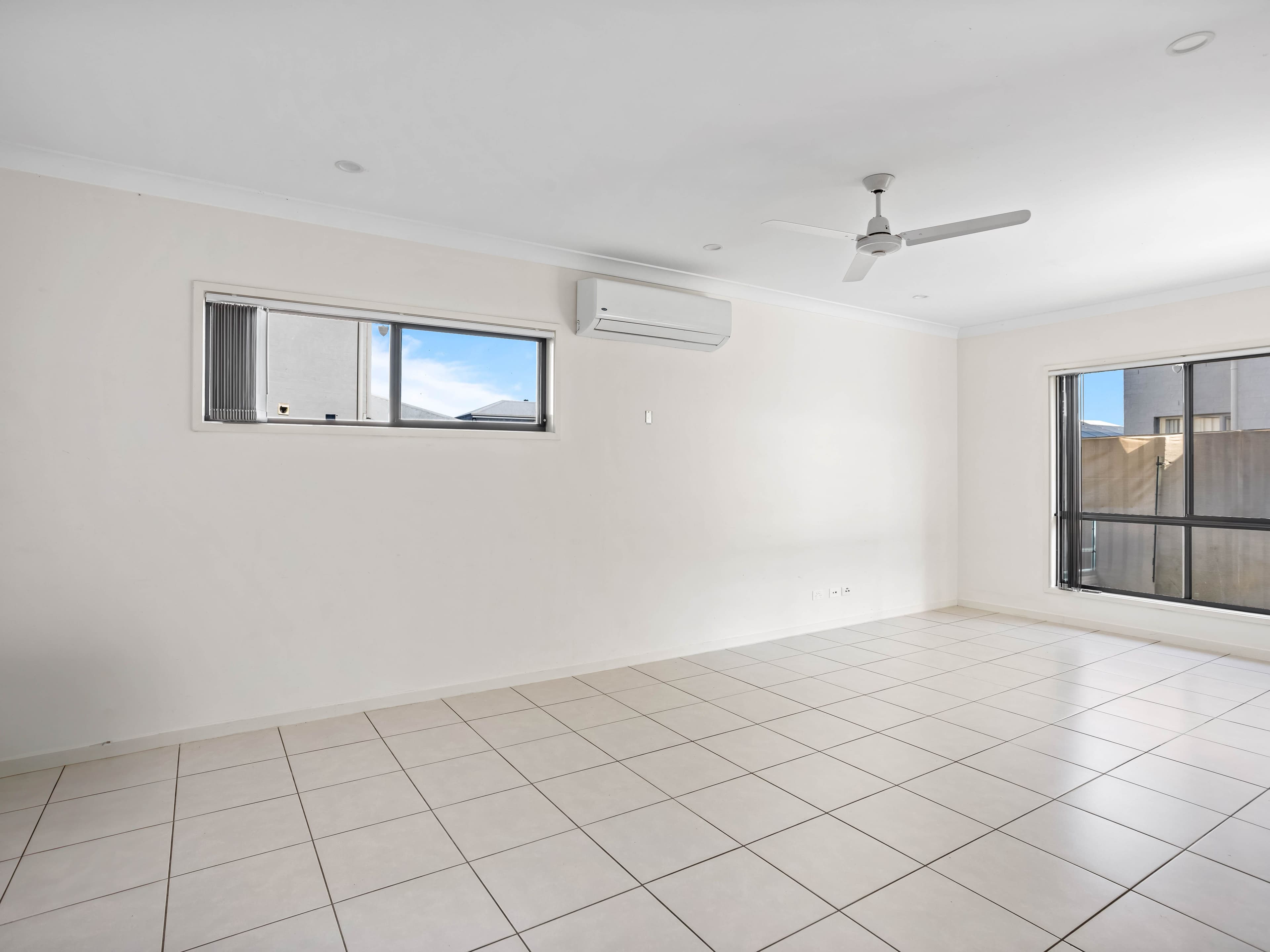 27 Lahey Cove, Coomera QLD 4209, Coomera - Thumbnail 4