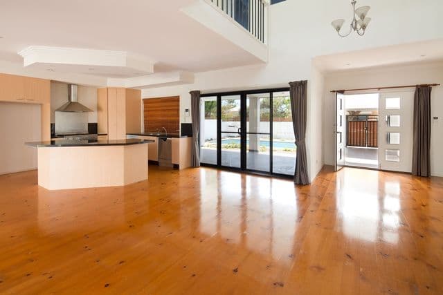 17 Pearl Key, BROADBEACH WATERS QLD 4218, Broadbeach Waters - Thumbnail 4
