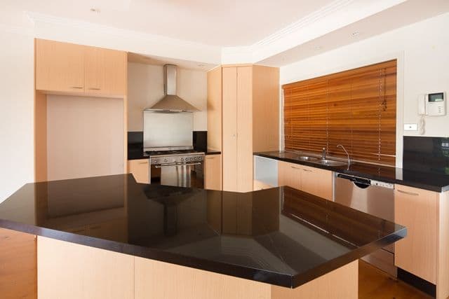 17 Pearl Key, BROADBEACH WATERS QLD 4218, Broadbeach Waters - Thumbnail 5