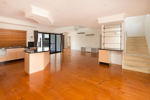 17 Pearl Key, BROADBEACH WATERS QLD 4218, Broadbeach Waters - Thumbnail 6