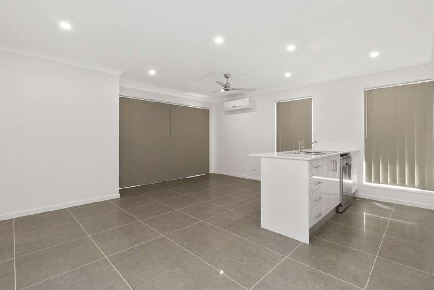 33 Neumann Drive, Yarrabilba QLD 4207, Yarrabilba - Thumbnail 3