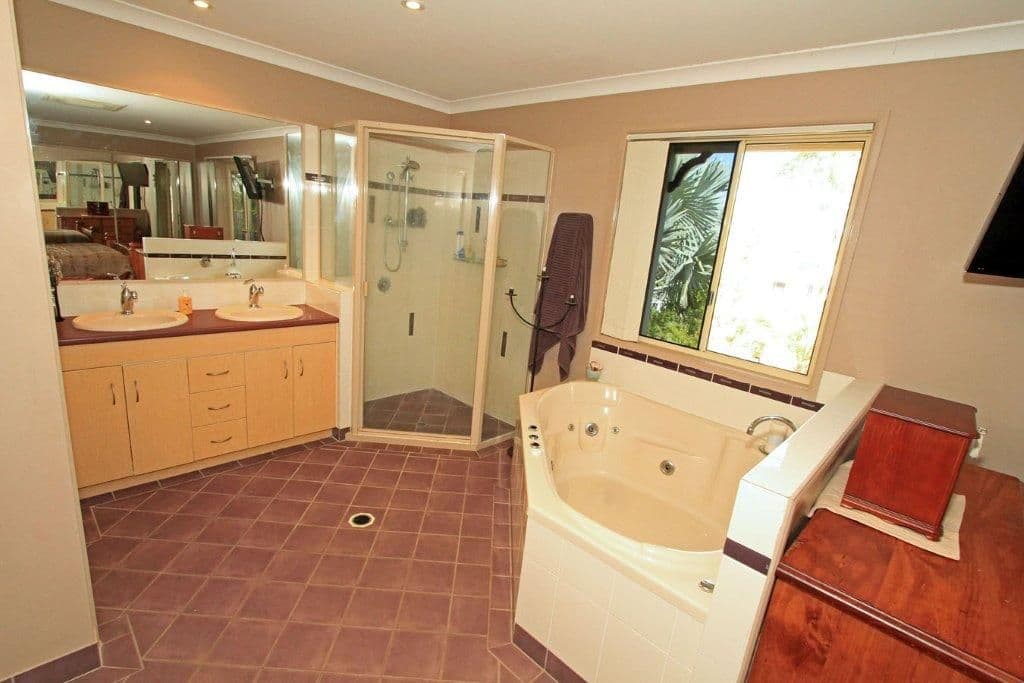 10 Kristie Drive, ROCKYVIEW QLD 4701, Rockyview - Thumbnail 8