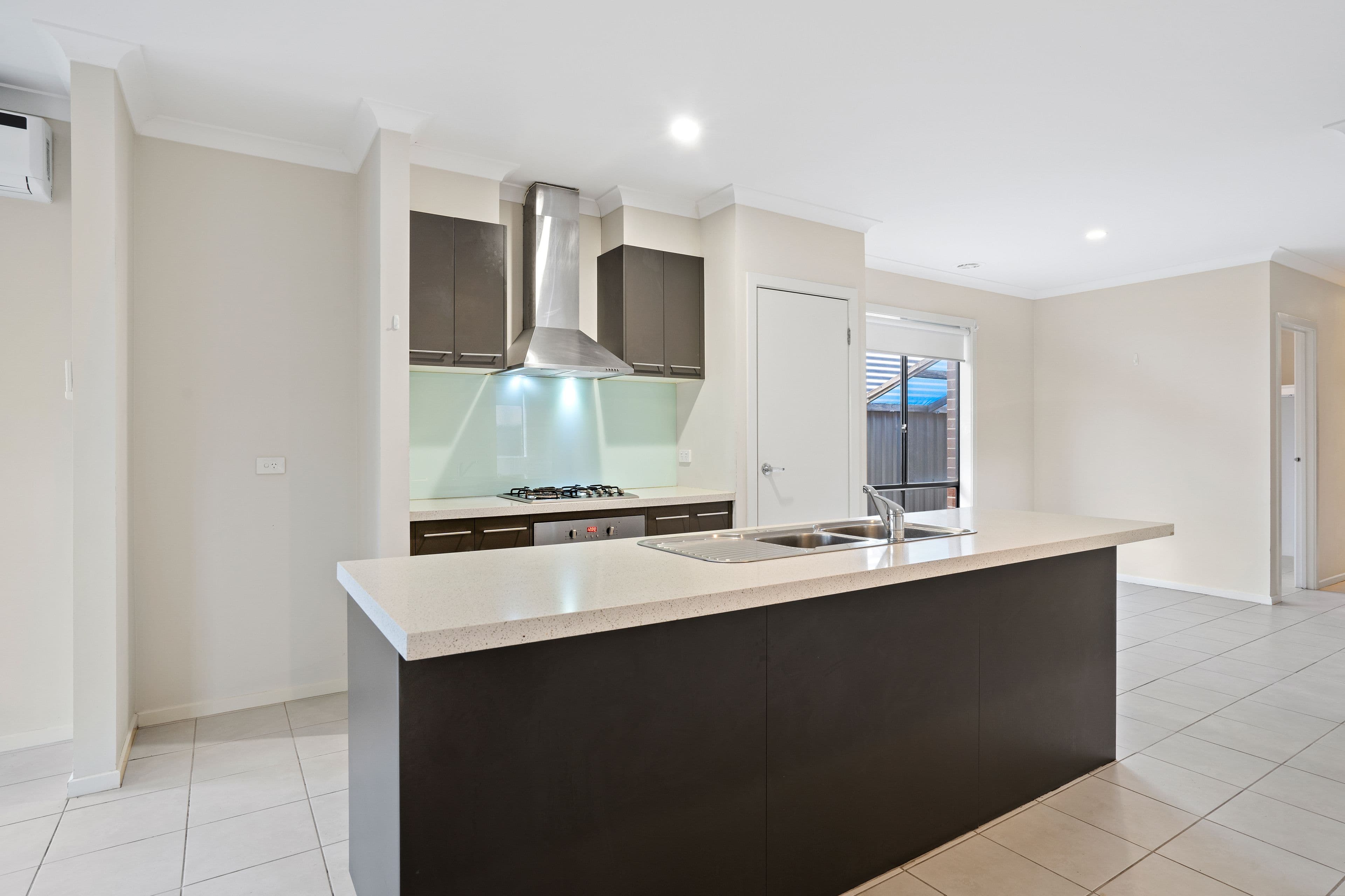 14 Connors Road, Mernda VIC 3754, Mernda - Thumbnail 2