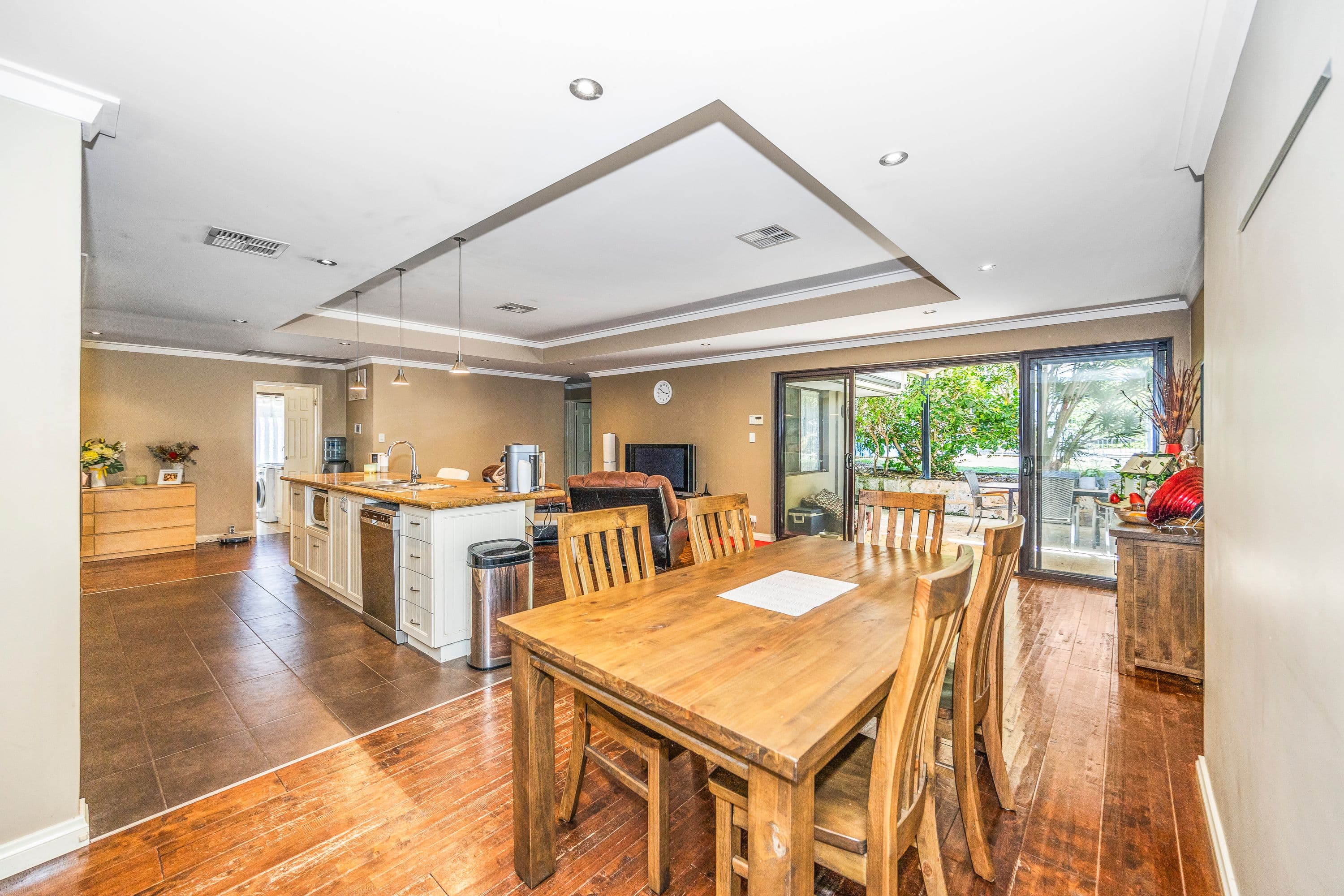 35 Coronilla Way, Forrestfield WA 6058, Forrestfield - Thumbnail 4
