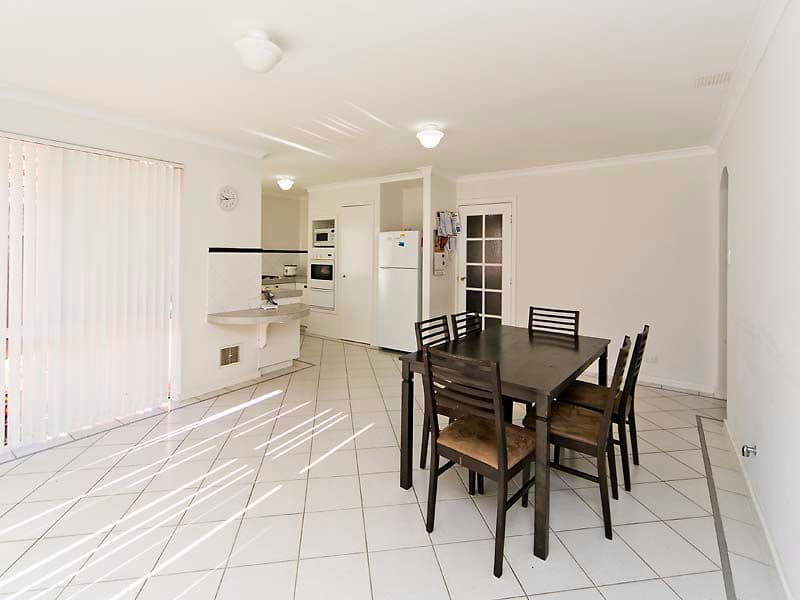 4 Norn Close, SOUTH GUILDFORD WA 6055, South Guildford - Thumbnail 2