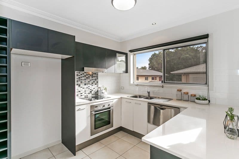 25 Rennie Street, Indooroopilly QLD 4068, Indooroopilly - Thumbnail 3