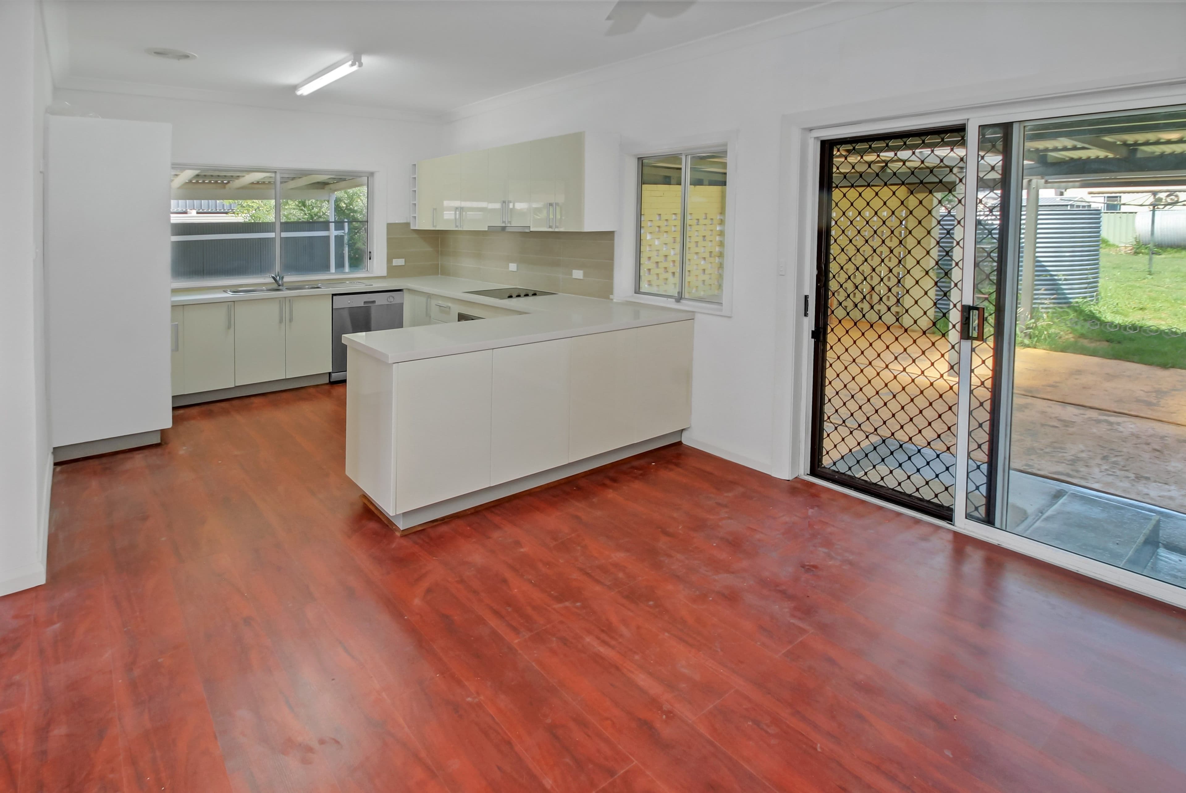 16 Centre Street, Quirindi NSW 2343, Quirindi - Thumbnail 3
