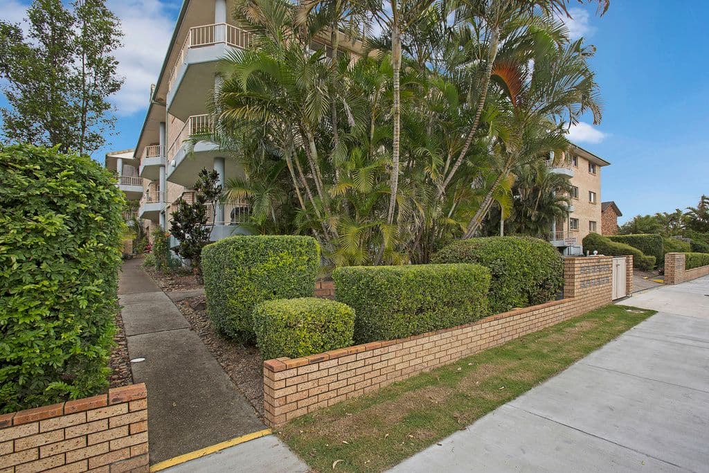 90-92 Kennedy Drive, Tweed Heads West NSW 2485, Tweed Heads West - Thumbnail 2