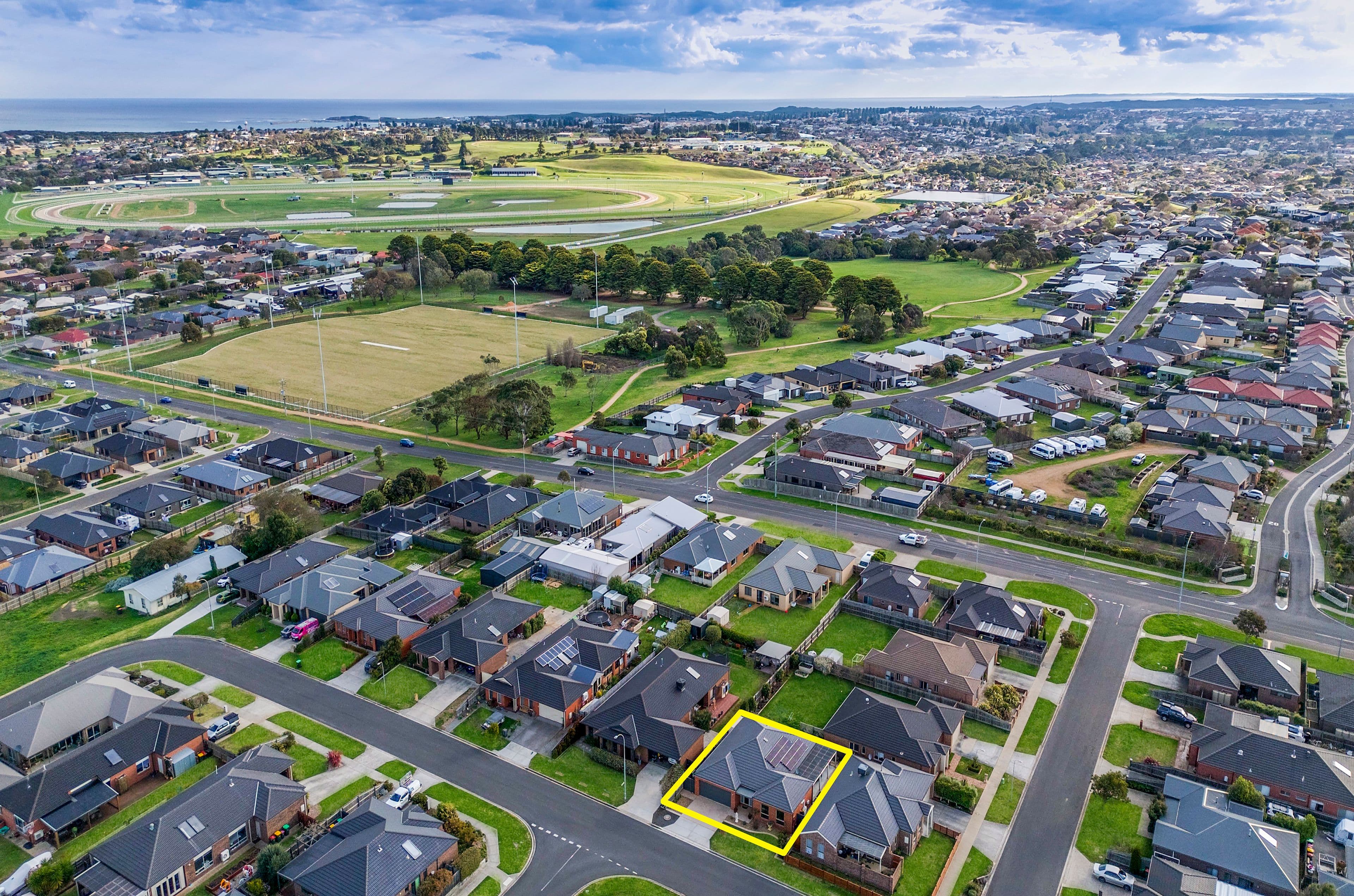 15 Battarbee Street, Warrnambool VIC 3280, Warrnambool - Thumbnail 2