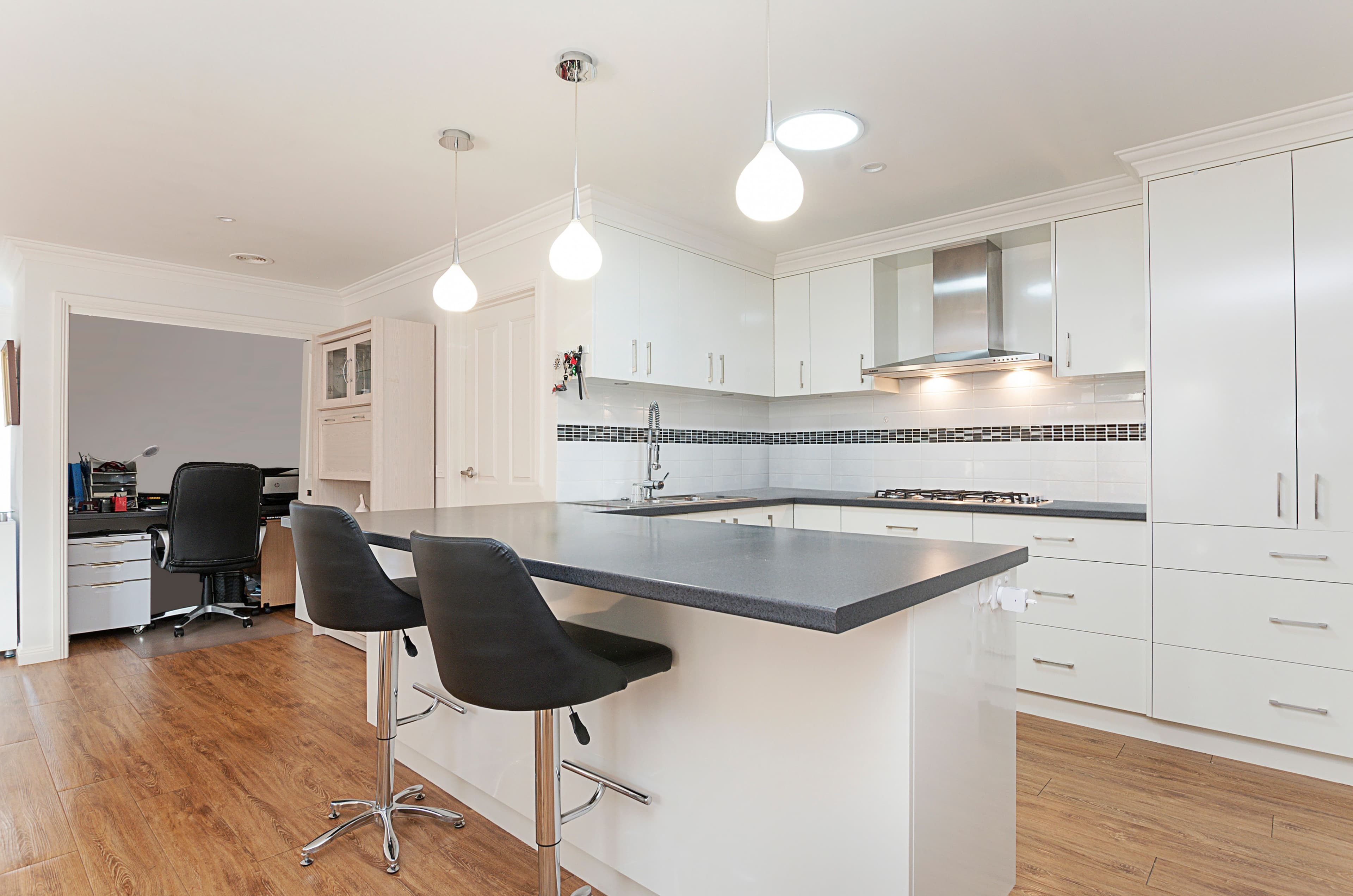 15 Battarbee Street, Warrnambool VIC 3280, Warrnambool - Thumbnail 4