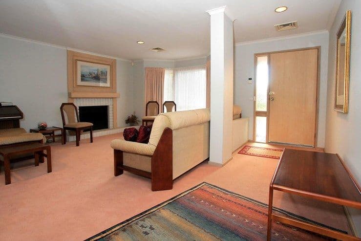 28  Cathies Lane, WANTIRNA SOUTH VIC 3152, Wantirna South - Thumbnail 2