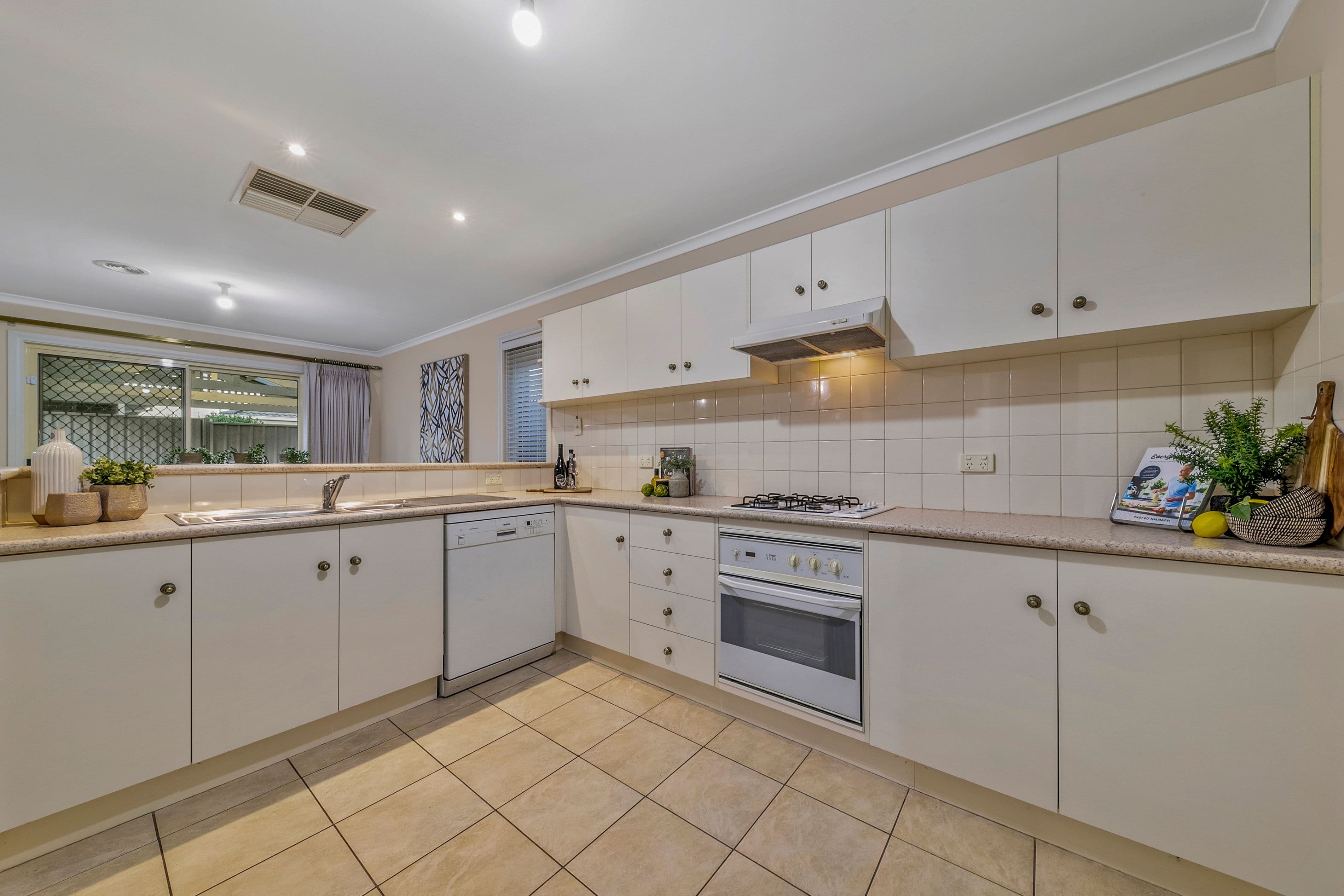 5 Wickham Crescent, Oakden SA 5086, Oakden - Thumbnail 7