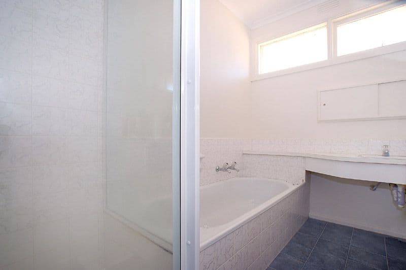 48 Wardale Road, SPRINGVALE SOUTH VIC 3172, Springvale South - Thumbnail 4