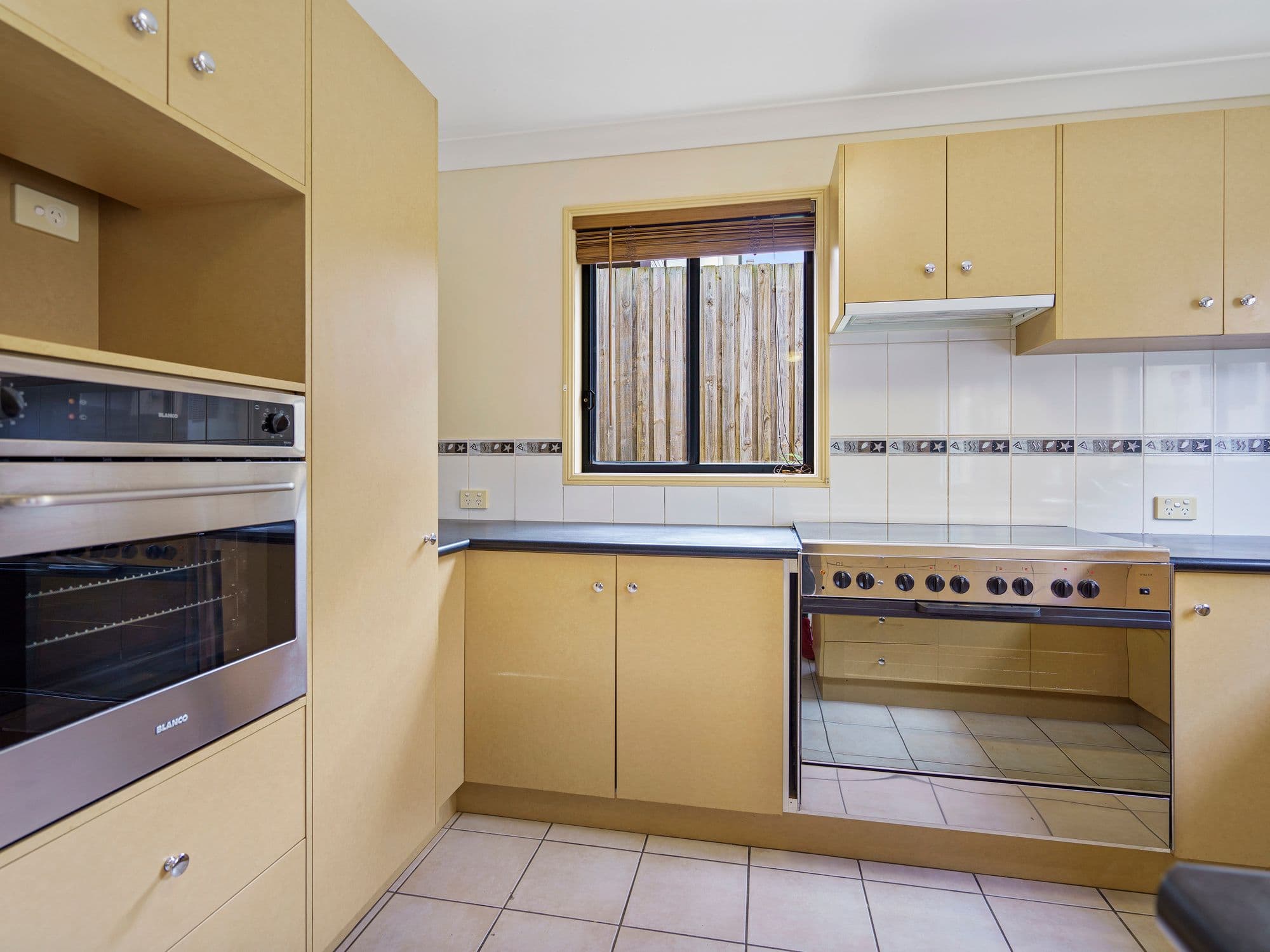 23 Estate Place, Holland Park West QLD 4121, Holland Park West - Thumbnail 7