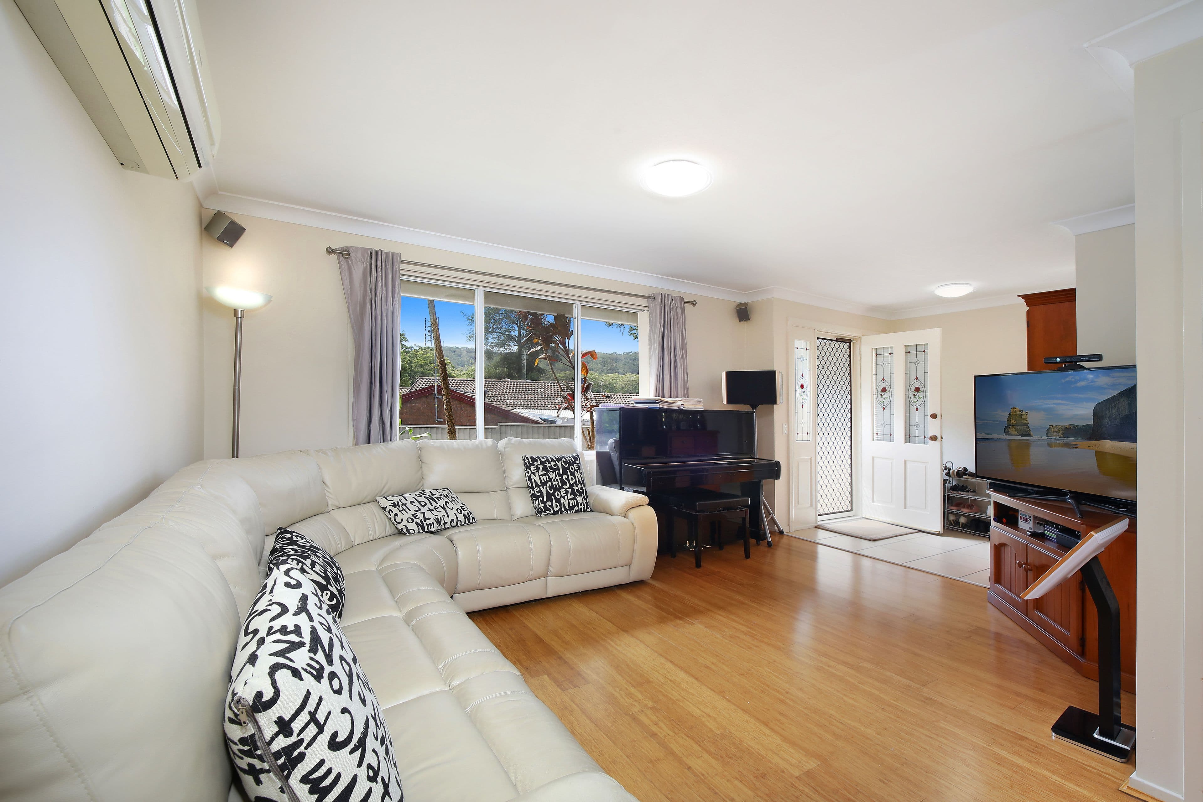 84 James Sea Drive, Green Point NSW 2251, Green Point - Thumbnail 2