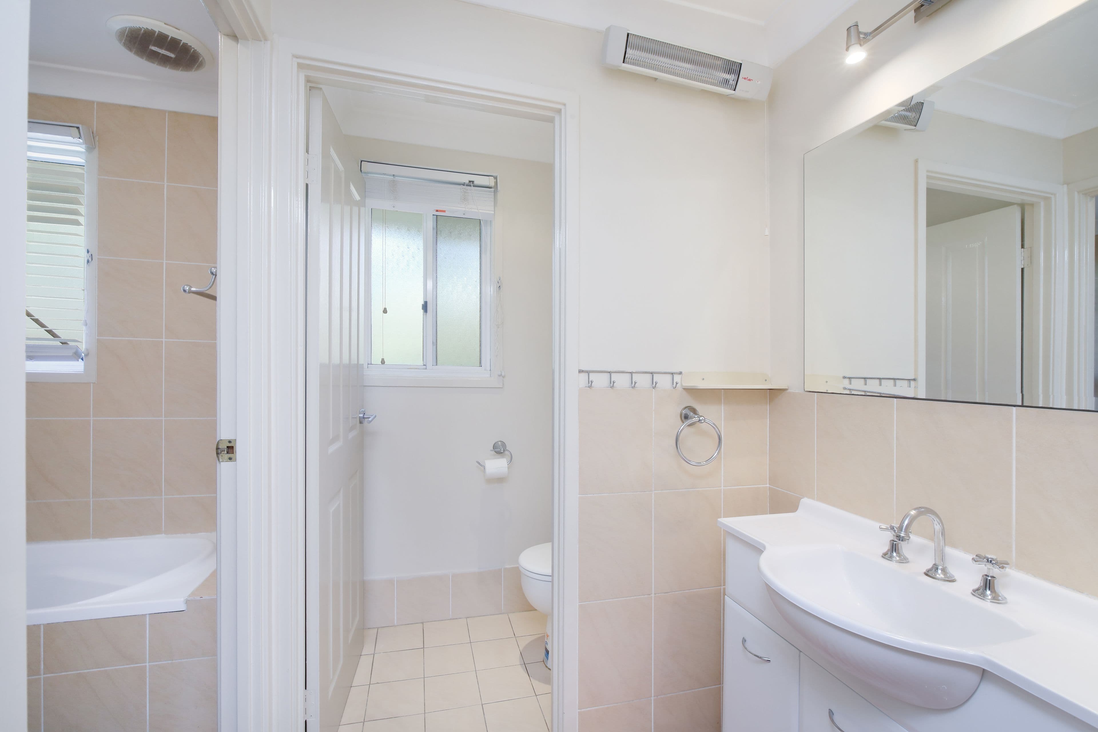 84 James Sea Drive, Green Point NSW 2251, Green Point - Thumbnail 6