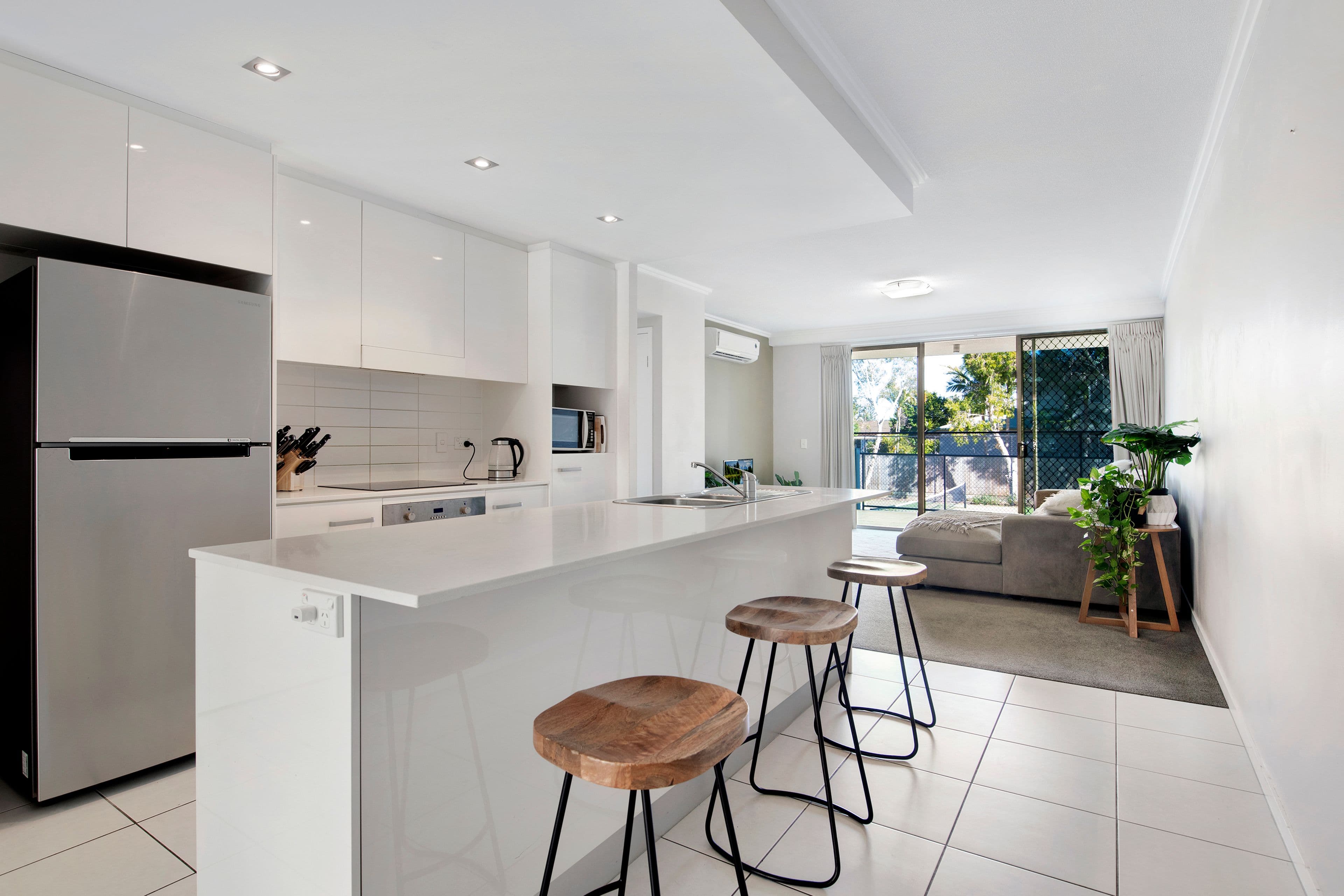 2 Gaven Crescent, Mermaid Beach QLD 4218, Mermaid Beach - Thumbnail 3
