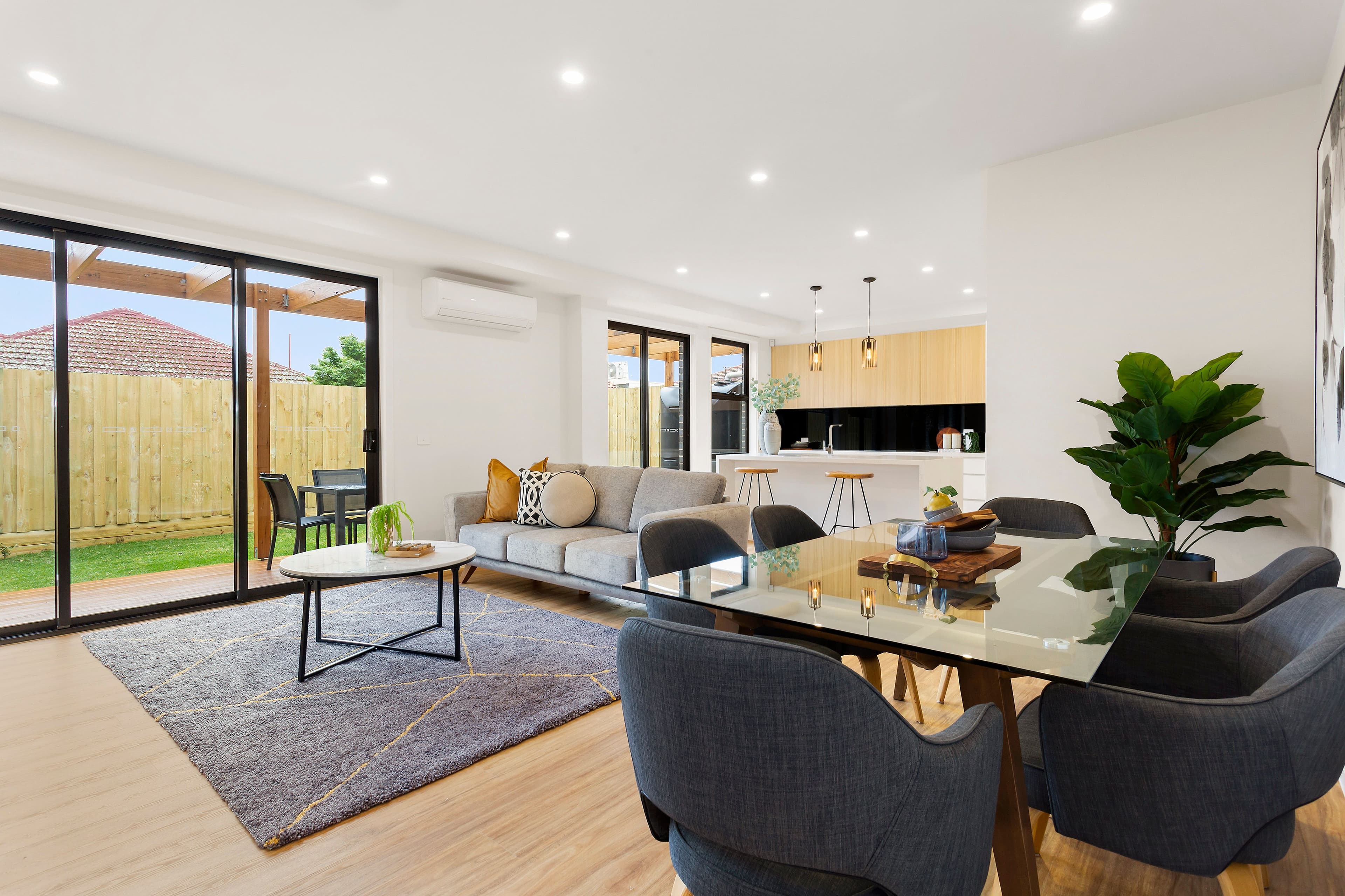 21 Golf Links Avenue, Oakleigh VIC 3166, Oakleigh - Thumbnail 3