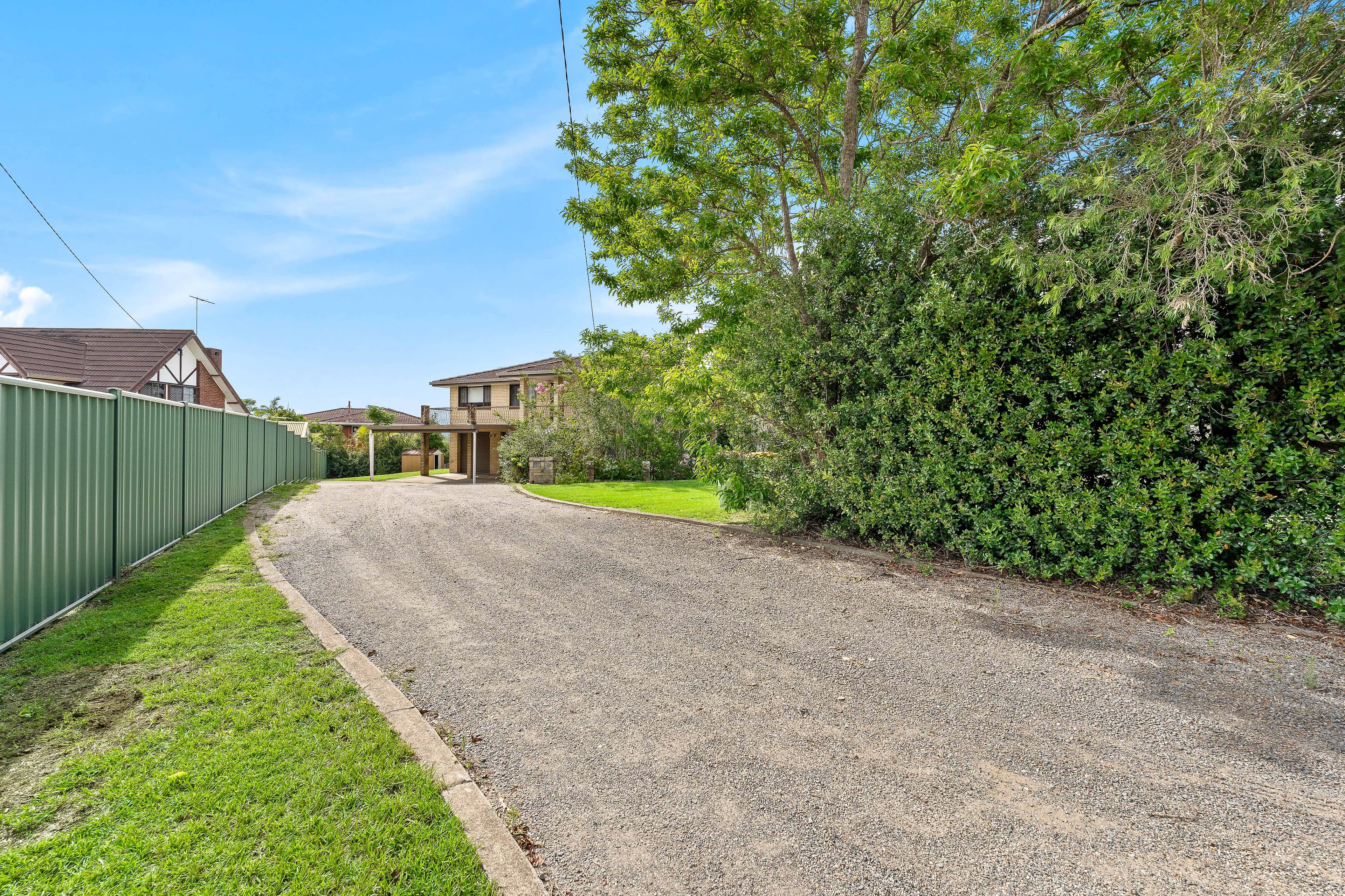 135 Barbaralla Drive, Springwood QLD 4127, Springwood - Thumbnail 2