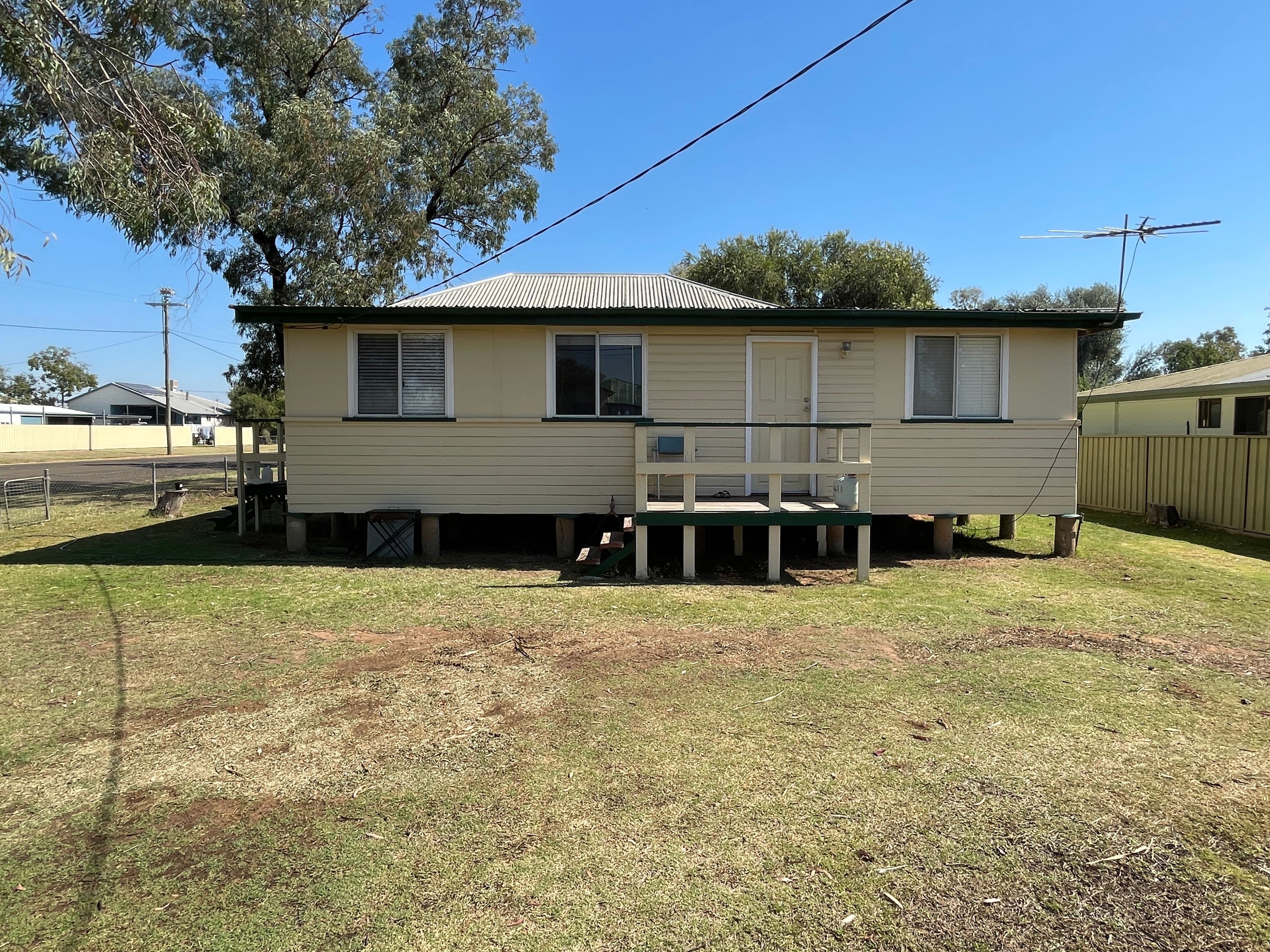 15 Edward Street, Charleville QLD 4470, Charleville - Image 1