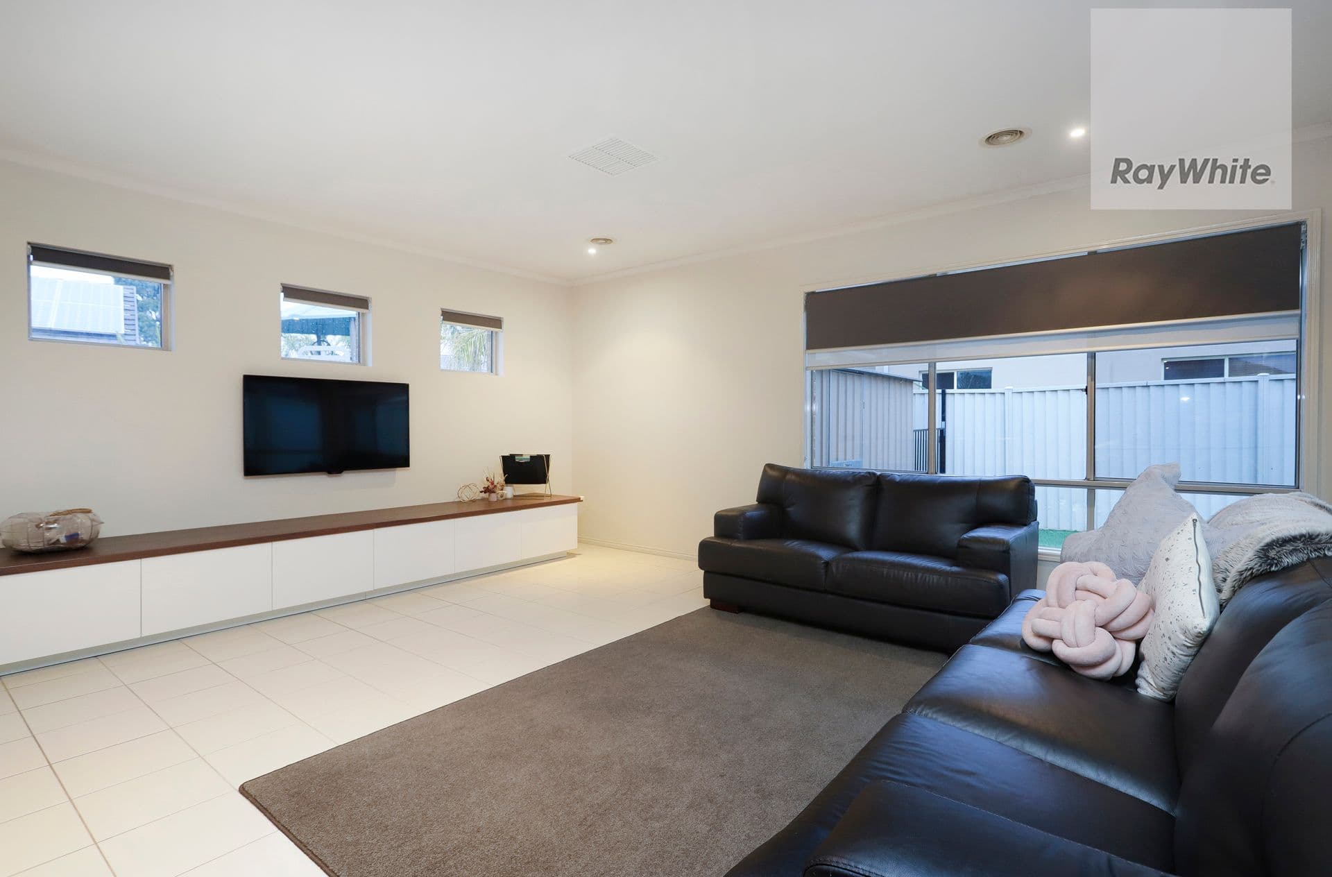 4 Aldercress Close, Craigieburn VIC 3064, Craigieburn - Thumbnail 4